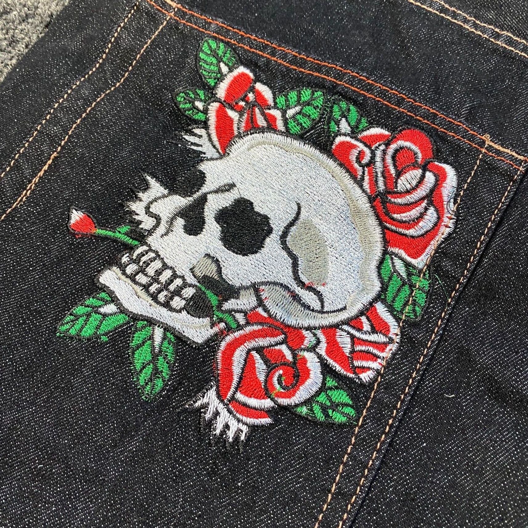 Ed Hardy VINTAGE Ed Hardy Jeans Denim 42 in Blue 5-Pocket Skull Embroidered Relaxed Straight 2007 Mens Size US 42 / EU 58 - 6 Thumbnail