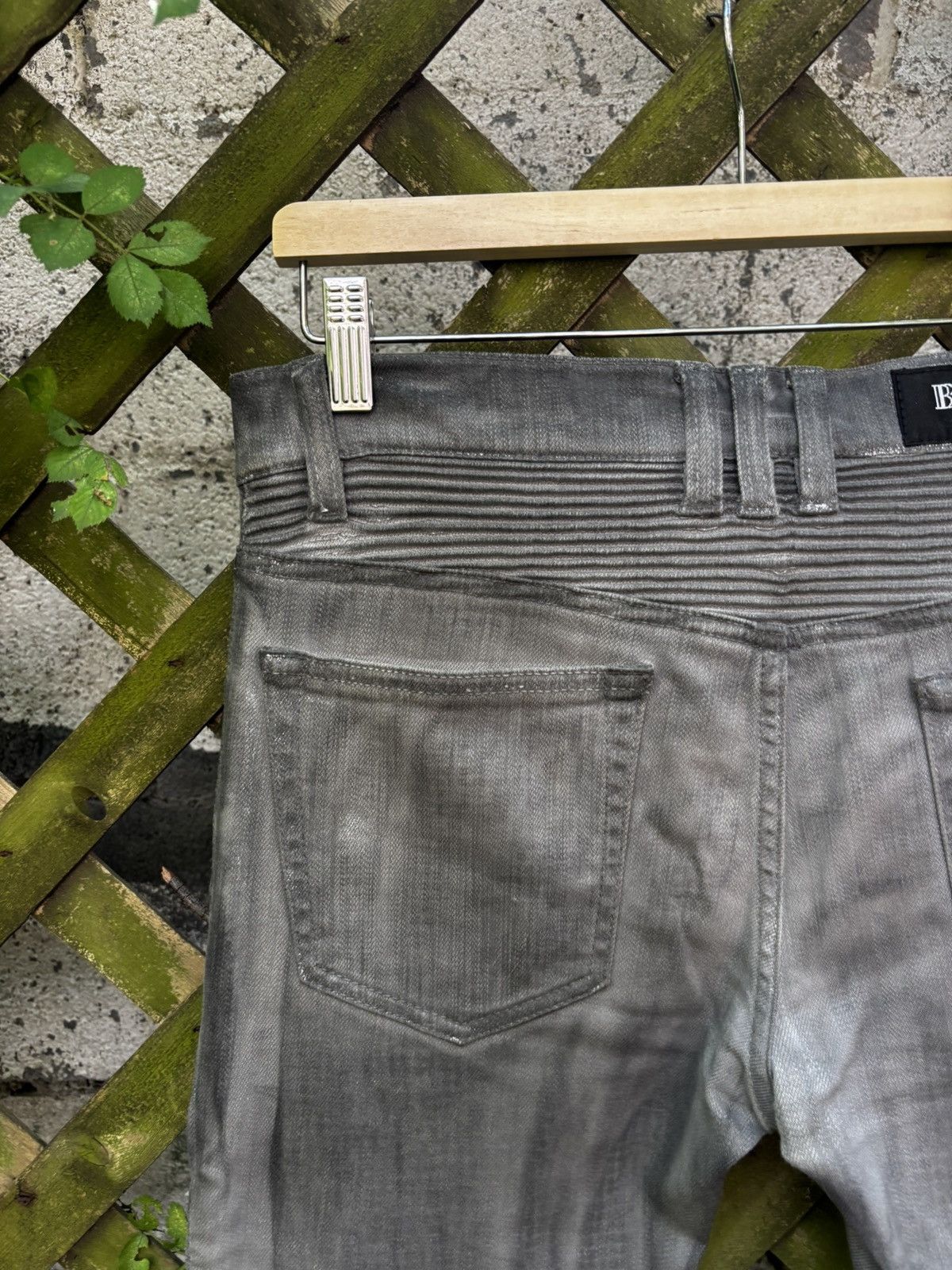 Balmain FW12 Balmain Decarnin Sparkle Wax Coated Silver Biker Jeans Size US 29 - 11 Thumbnail
