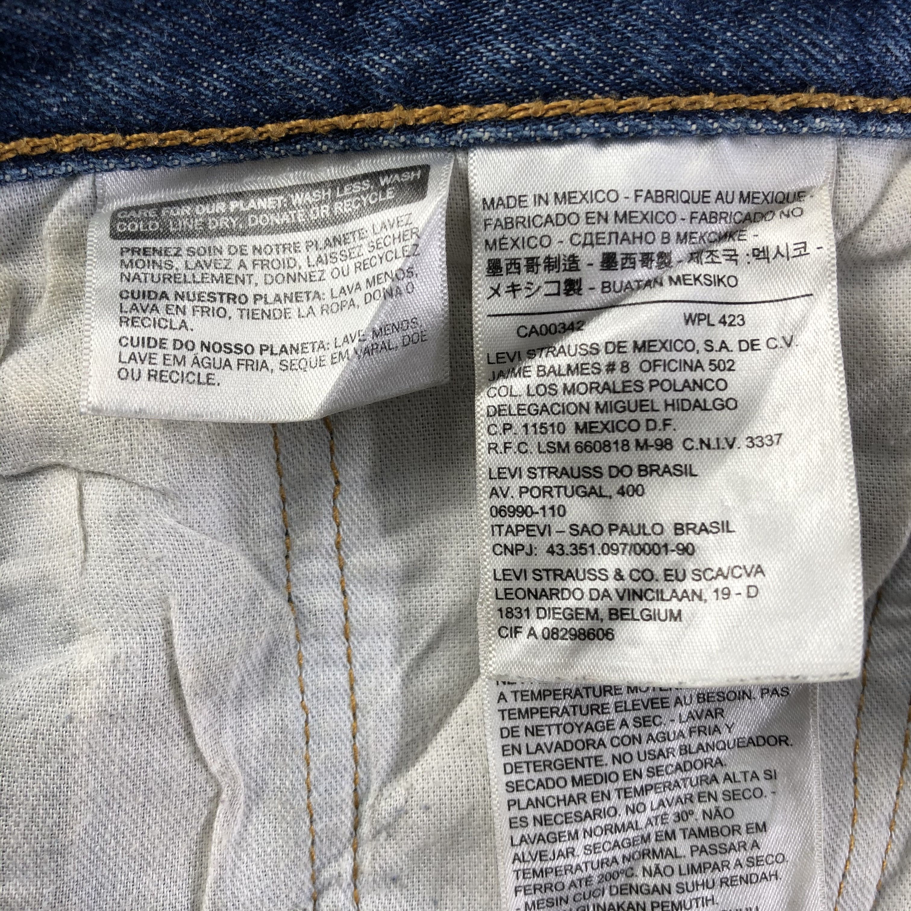 Levi's Vintage Blue Wash Levis 501 Jeans-J3072 Size US 41 - 12 Thumbnail