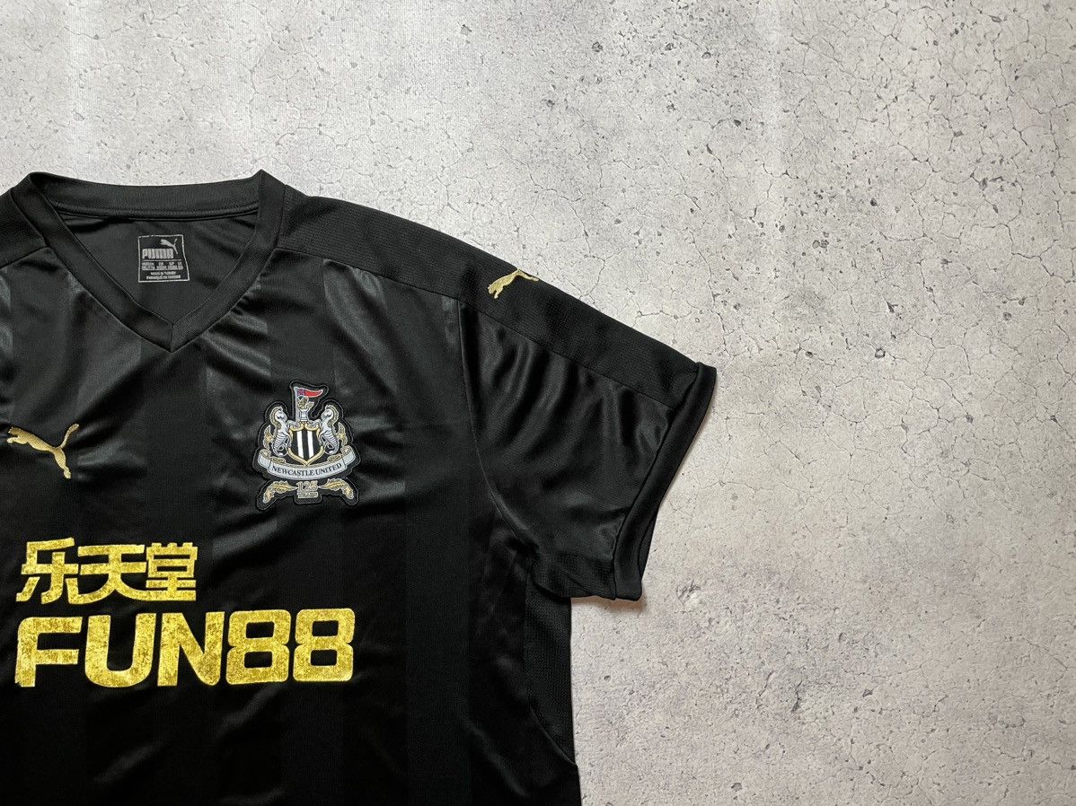 Puma Vintage Puma FC Newcastle Blokecore Y2K Soccer Jersey Size US XXL / EU 58 / 5 - 4 Thumbnail
