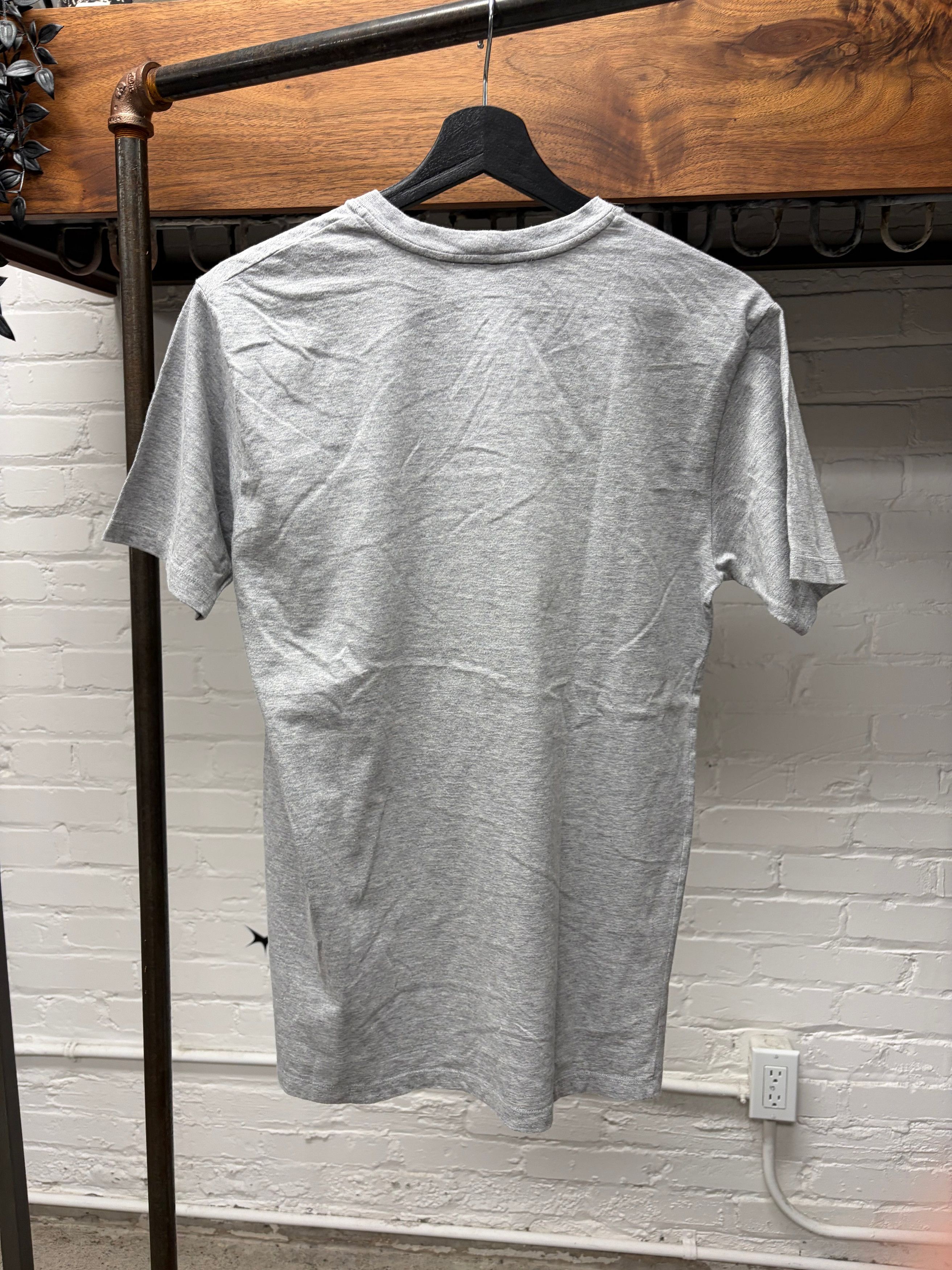 Yves Saint Laurent Vintage Yves Saint Laurent ‘Glasses’ YSL Logo Grey/White Graphic T-Shirt Size US M / EU 48-50 / 2 - 5 Thumbnail