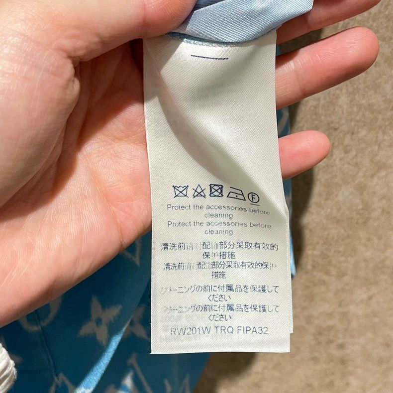 Other Louis Vuitton Blue presbyopic full-print silk shorts Size US 38 / EU 54 - 4 Thumbnail