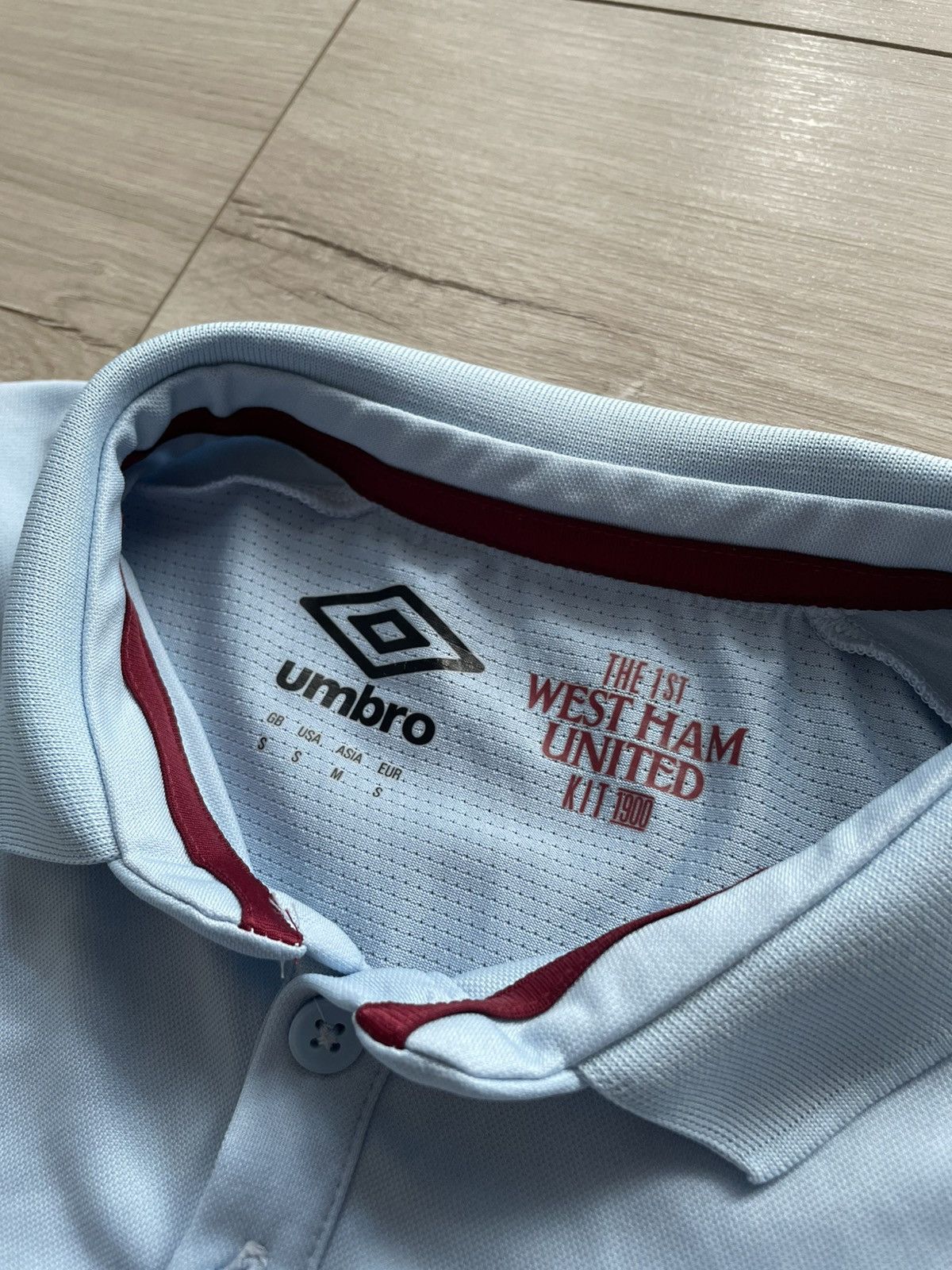 Umbro Umbro Westham United 2017/2018 Third Size US S / EU 44-46 / 1 - 3 Thumbnail