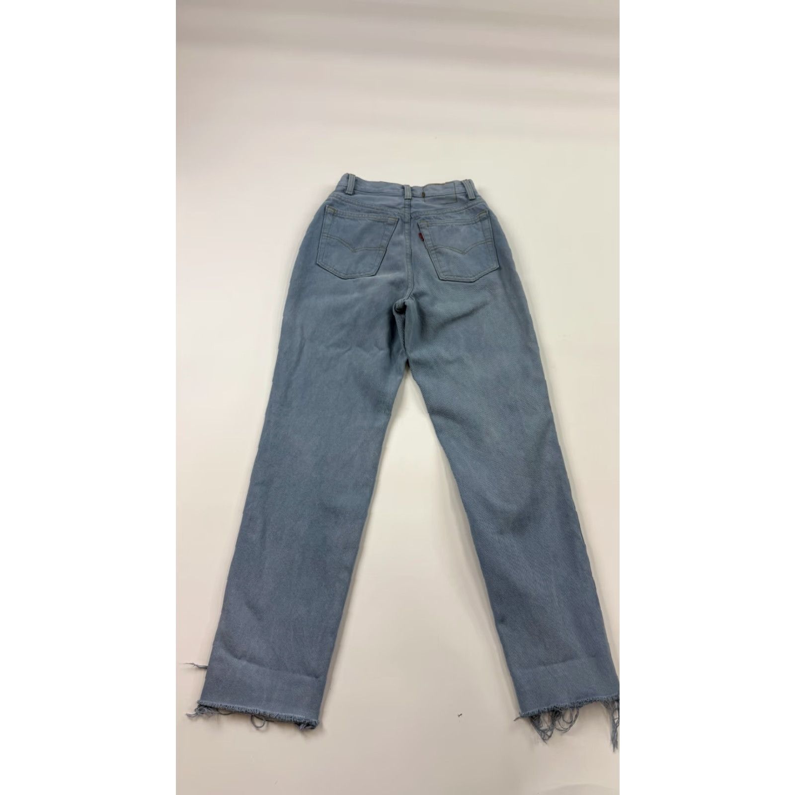 Levi's VINTAGE Levi's Jeans Womens Blue High Rise Straight Leg Raw Hem Paper Tag Red Size 27" / US 4 / IT 40 - 2 Thumbnail