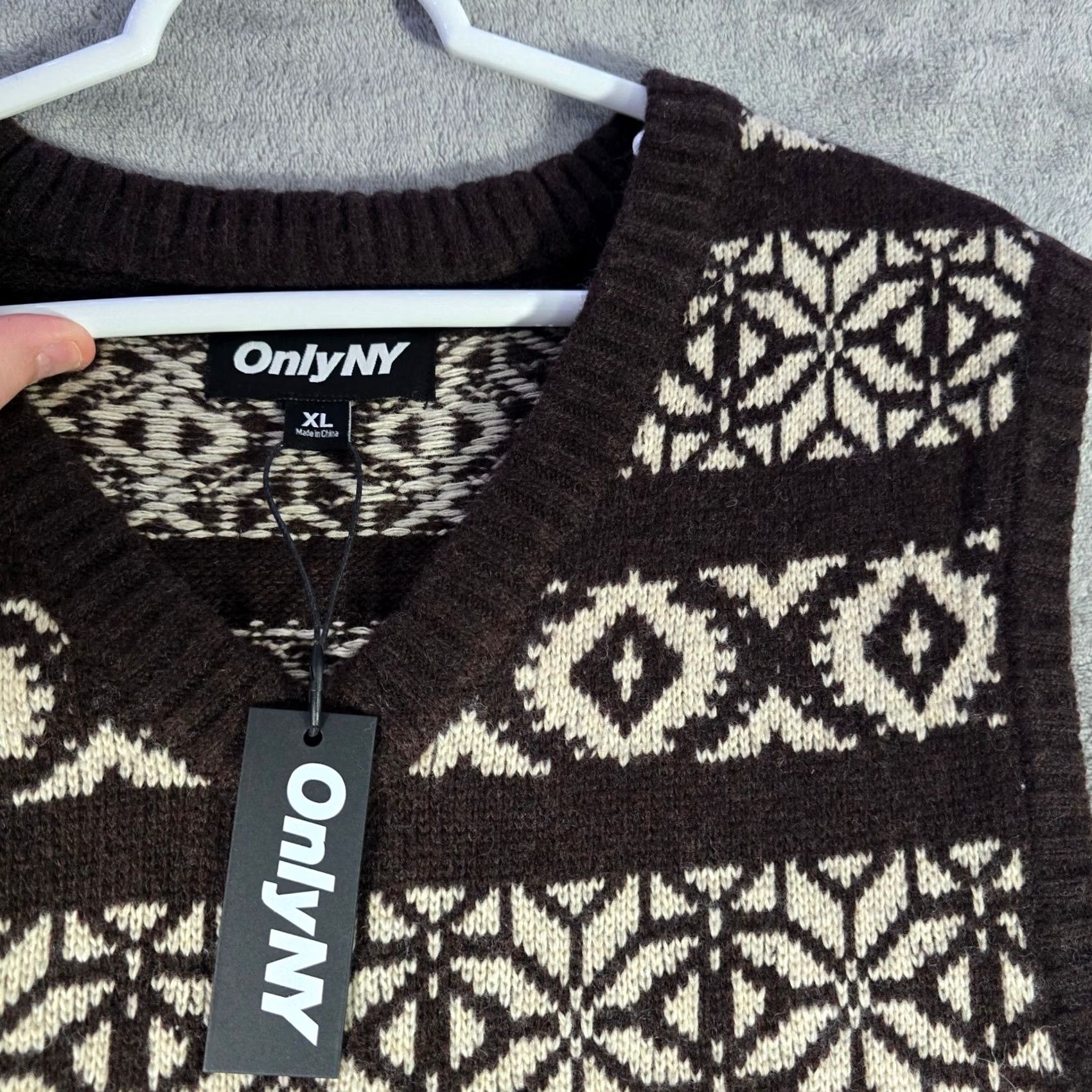 Only NY Vest Mens 1XL Brown Fair Isle Sweater Knit Sleeveless, Men's — image 2 of 6