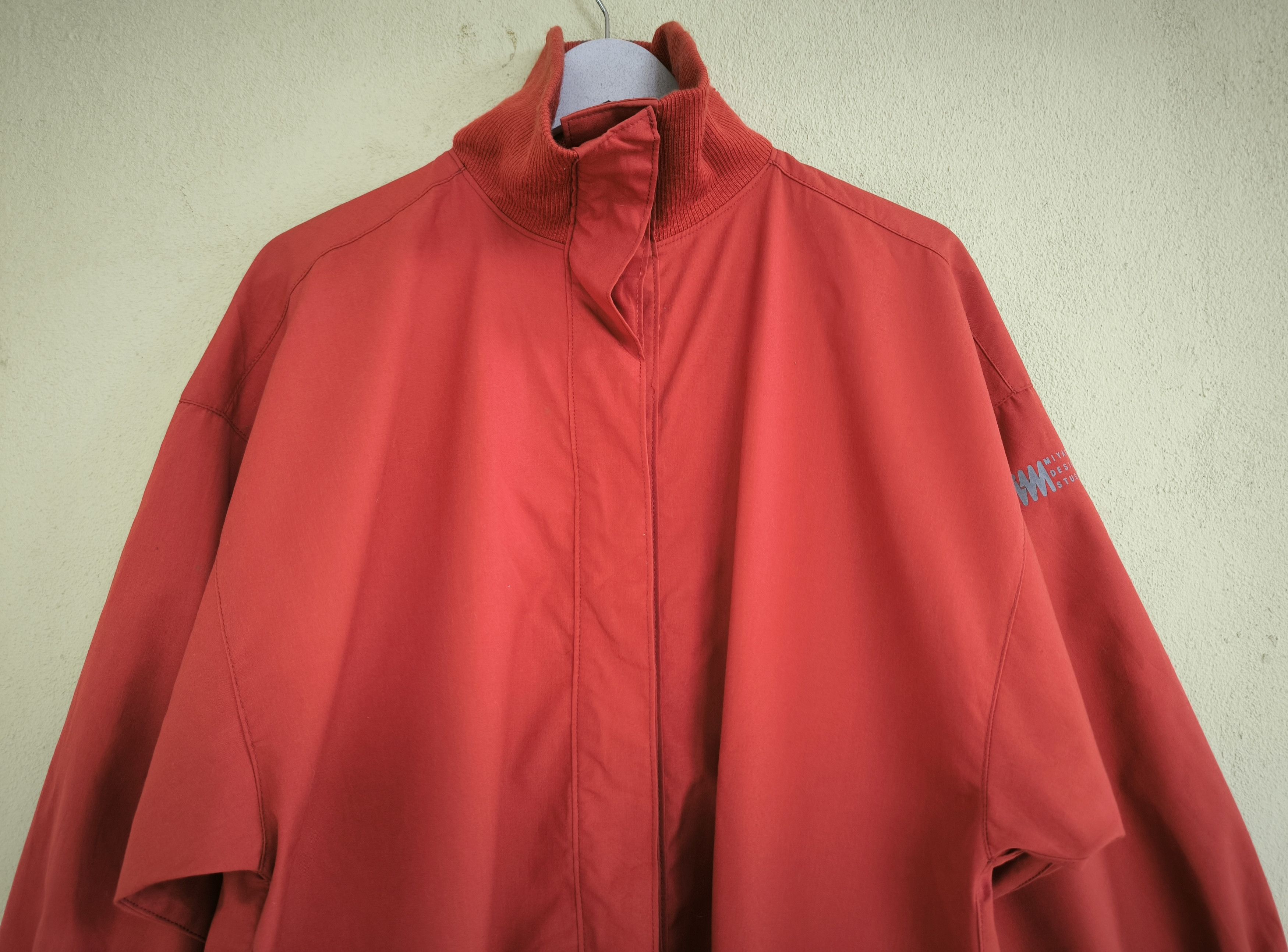 Issey Miyake × Vintage Vtg ISSEY MIYAKE squirrel hidden button windcoat Size US M / EU 48-50 / 2 - 9 Thumbnail