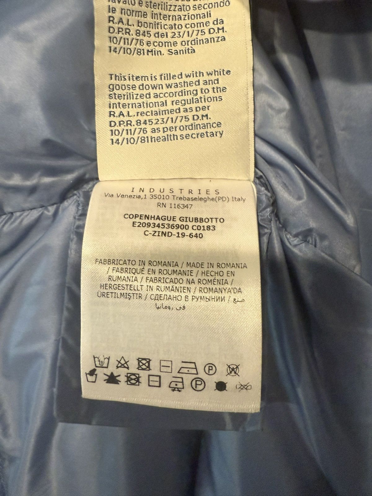 Moncler Light Moncler Jacket Size US S / EU 44-46 / 1 - 13 Thumbnail