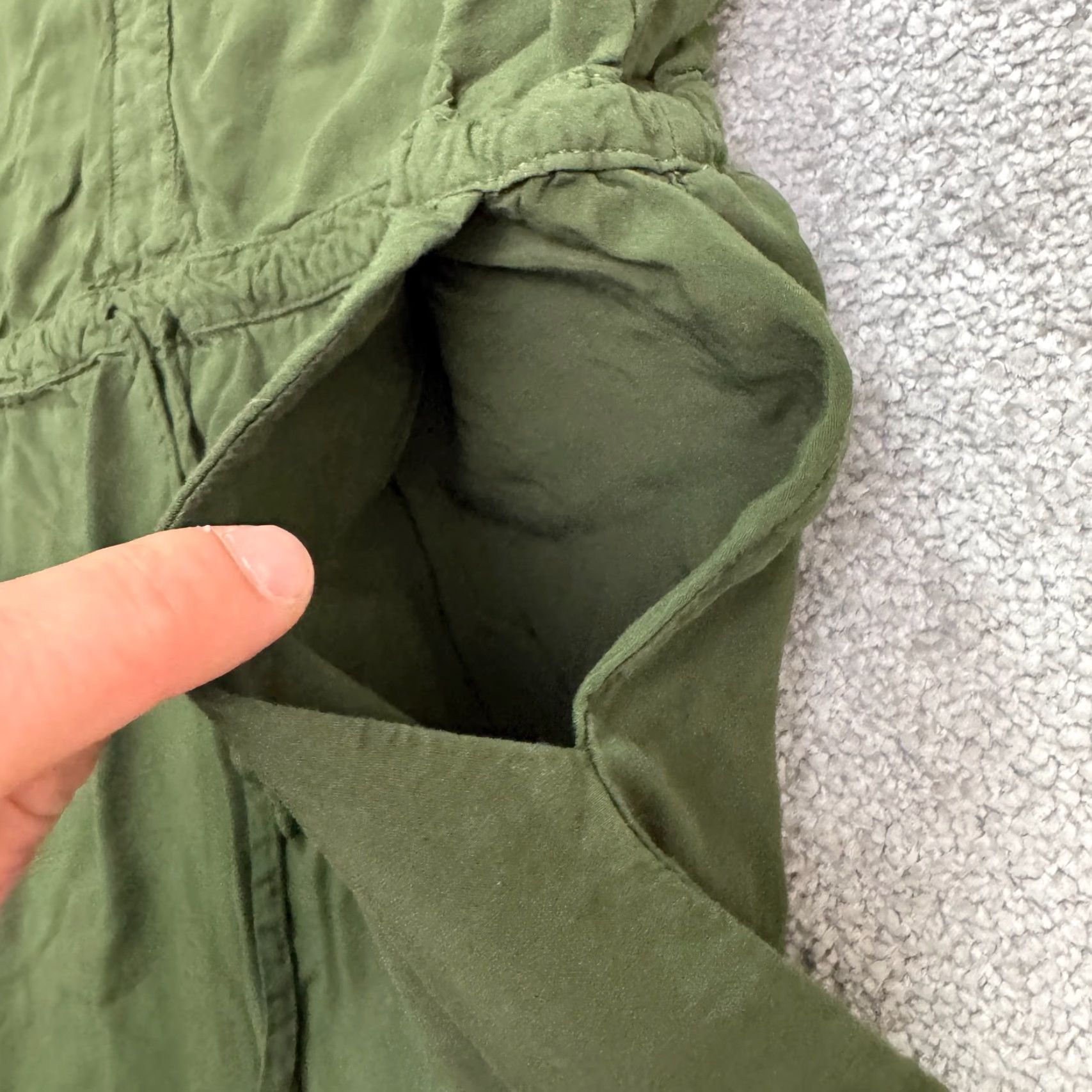 Vintage VINTAGE Bioworld Grawstring Mini Dress Womens S Army Green Sleeveless V-Neck Pockets Size S / US 4 / IT 40 - 4 Thumbnail