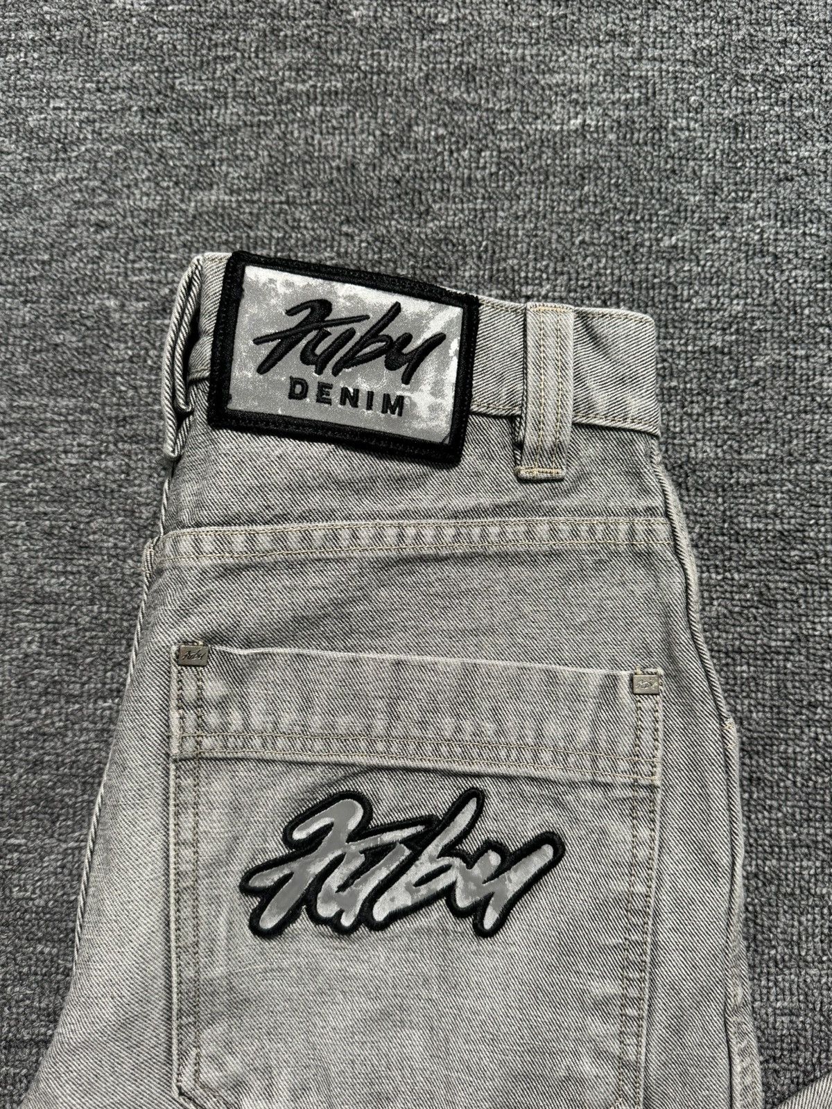 Fubu FUBU Girls Size 14 26x26 Gray Carpenter Cargo Jeans Y2K Size 26" / US 2 / IT 38 - 6 Thumbnail