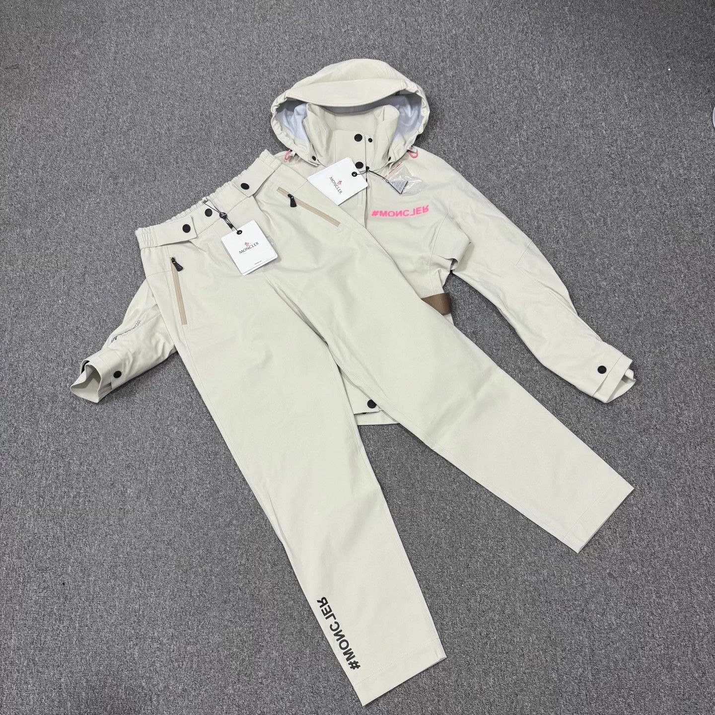 Moncler Moncler Unused Hooded Ski Down Coat Set Size 1 Size S / US 4 / IT 40 - 1 Thumbnail