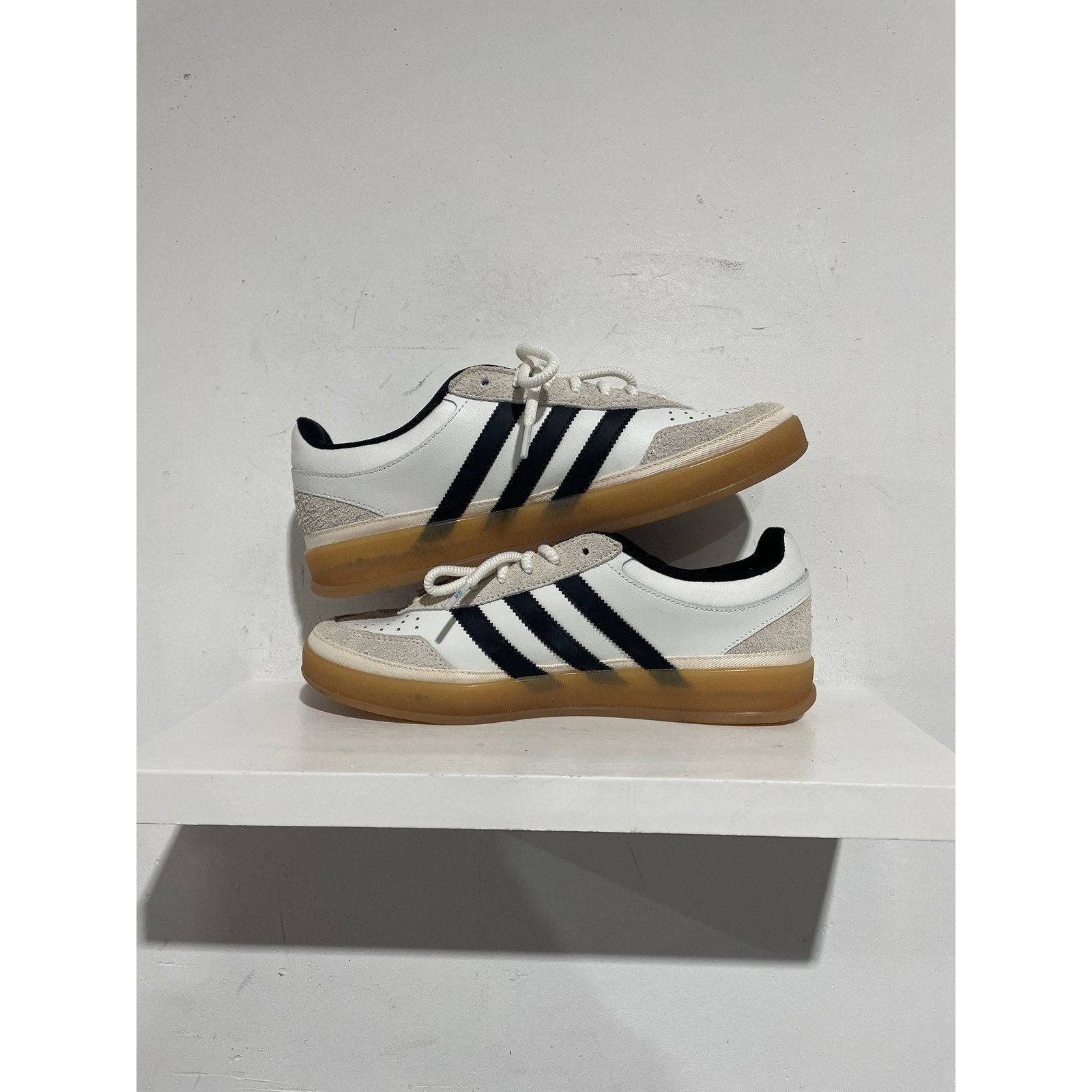 Adidas ADIDAS GAZELLE INDOOR BAD BUNNY CORE WHITE SZ 10.5 PREOWNED Size US 10.5 / EU 43-44 - 2 Thumbnail