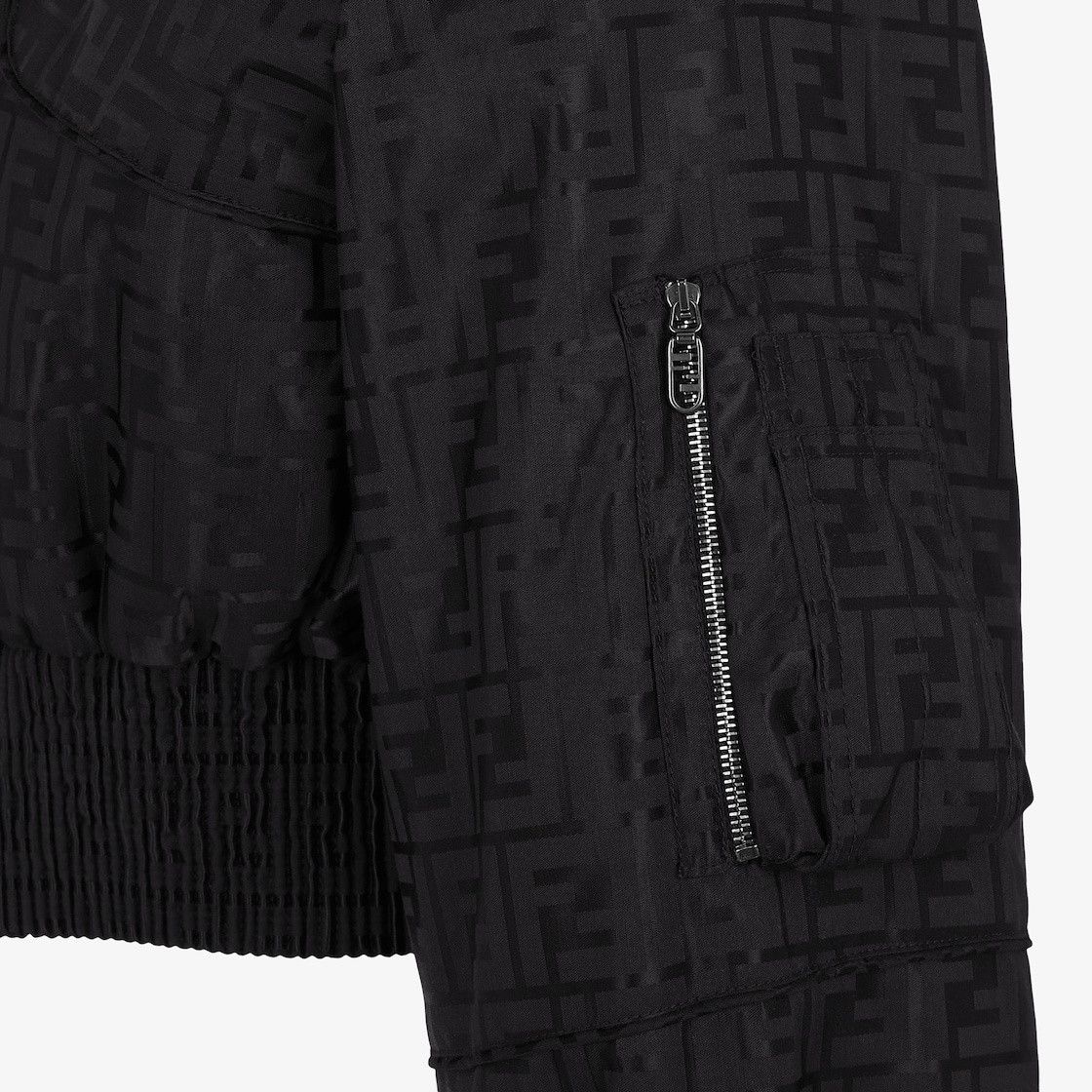 Fendi o1s1wg110825 Jacket in Black Size S / US 4 / IT 40 - 3 Thumbnail
