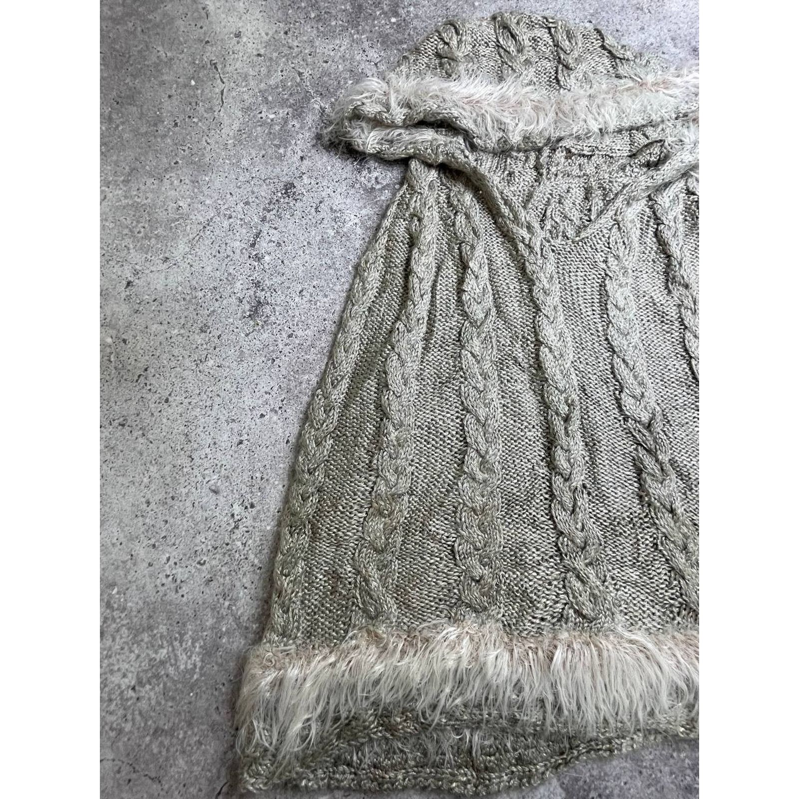 Japanese Brand Vintage Cable Knit Hooded Poncho with Faux Fur Trim Beige Size M / US 6-8 / IT 42-44 - 4 Thumbnail