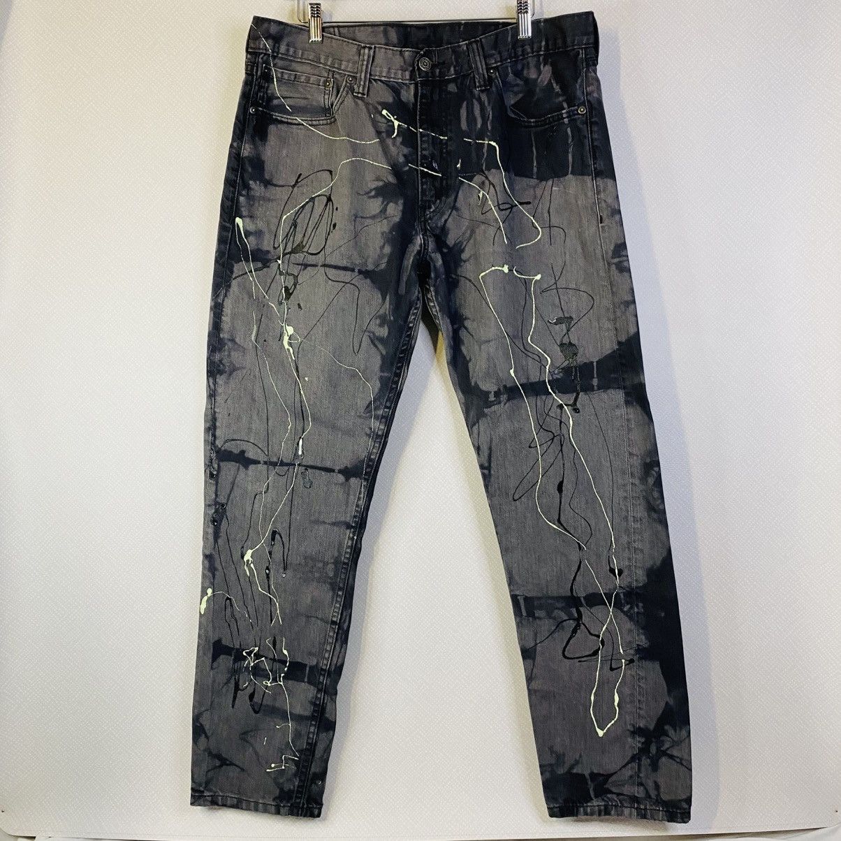 Levi's Levi's 508 Jeans Men's Gray/Black Sz 36x32 Splatter EUC Size US 36 / EU 52 - 1 Thumbnail