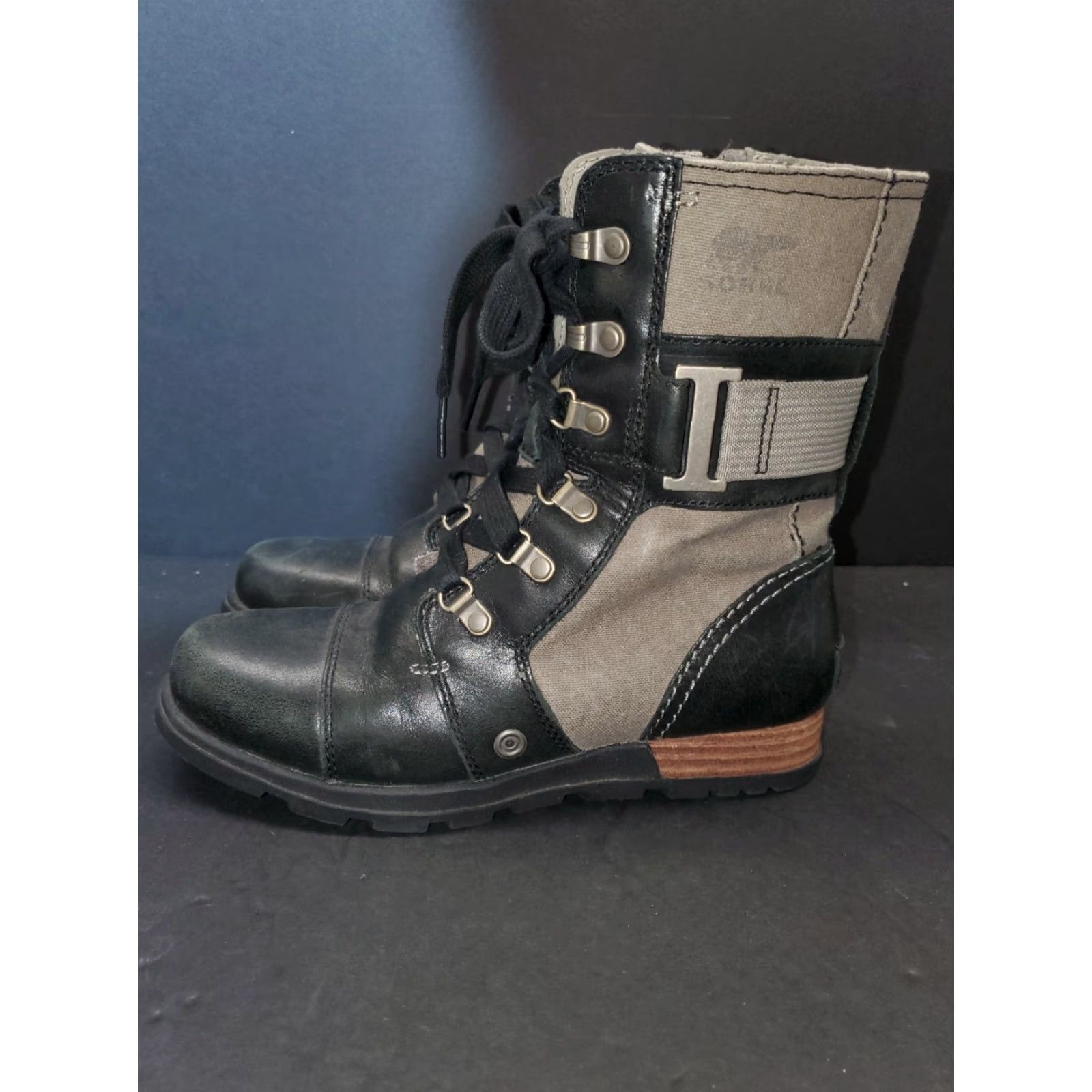 SOREL Sorel Major Carly Lace Up Leather Canvas Boot Womens Size 6 Black Beige Size US 6 / IT 36 - 6 Thumbnail