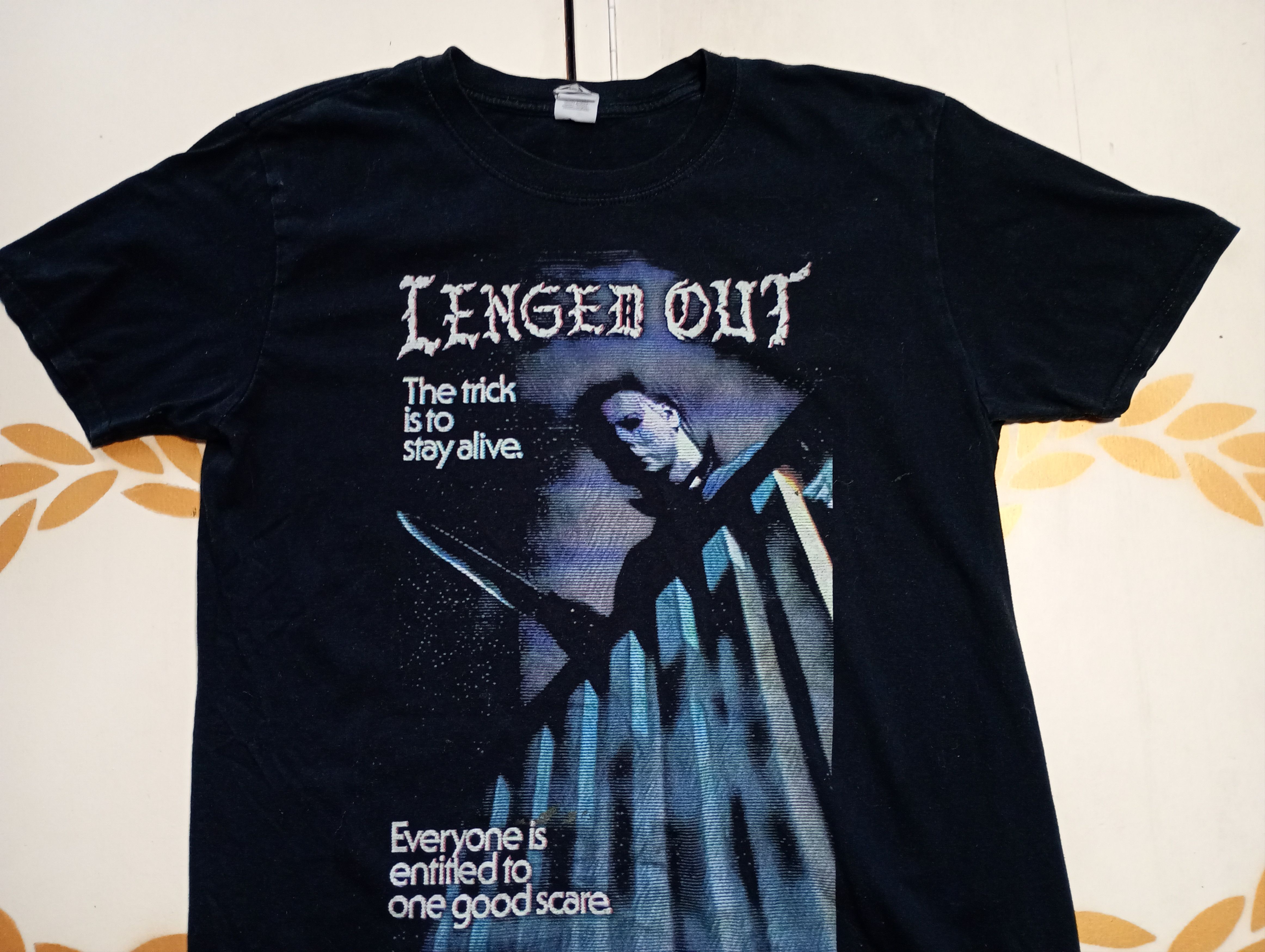Gildan Gildan Lenged Out T-Shirt Size US L / EU 52-54 / 3 - 6 Thumbnail