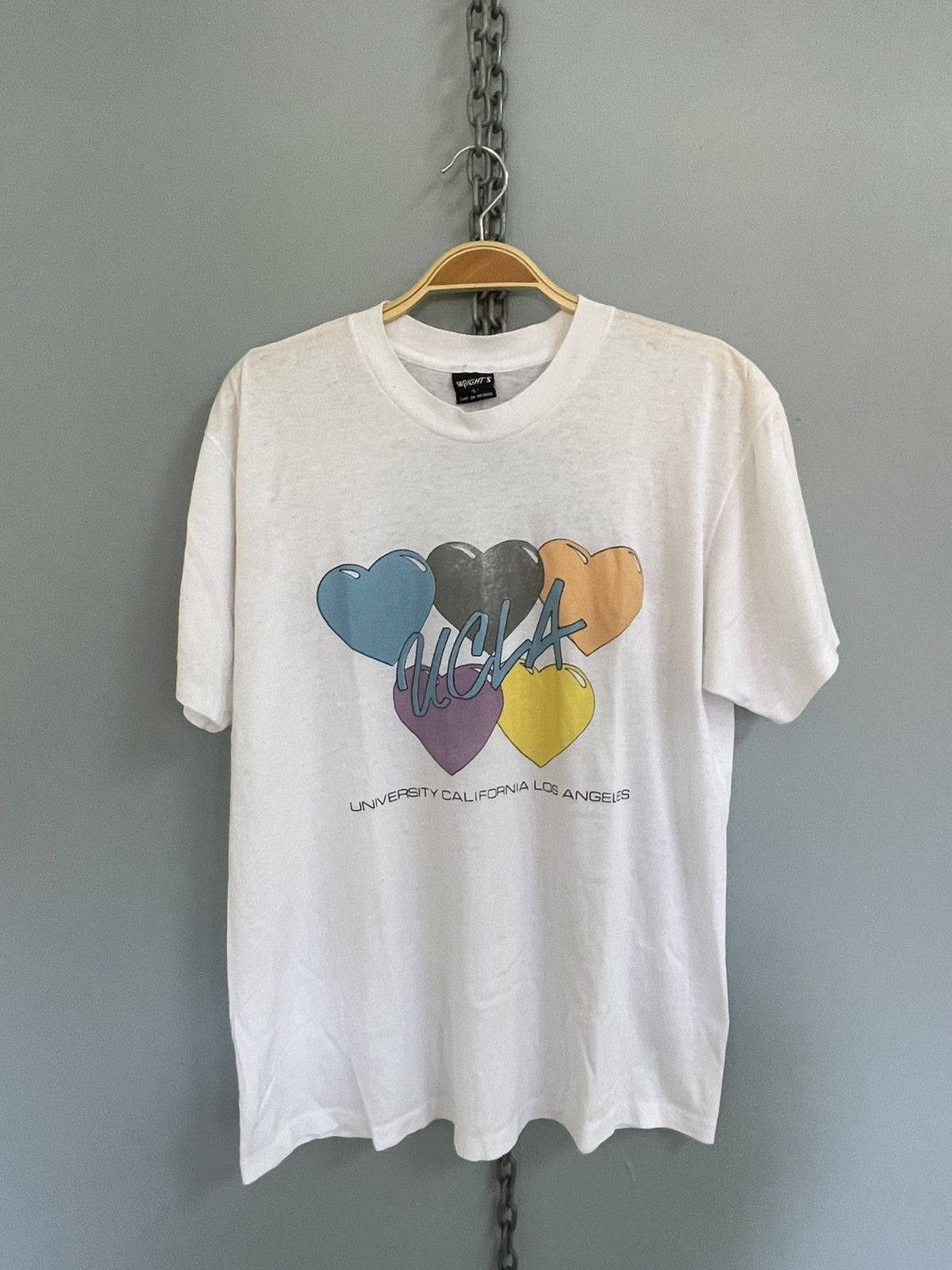Vintage Vintage 80s UCLA t shirt Size US L / EU 52-54 / 3 - 1 Thumbnail