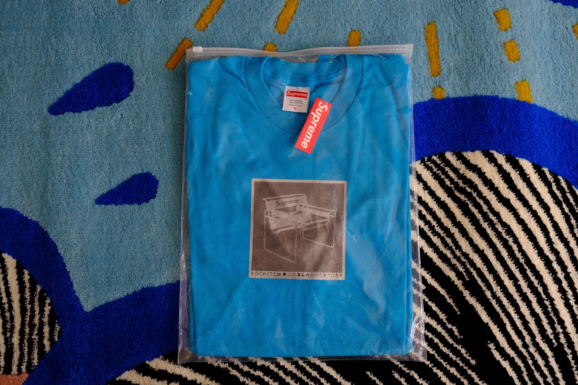 Supreme SS18 SUPREME CHAIR TEE Brand New Medium Size US M / EU 48-50 / 2 - 1 Thumbnail