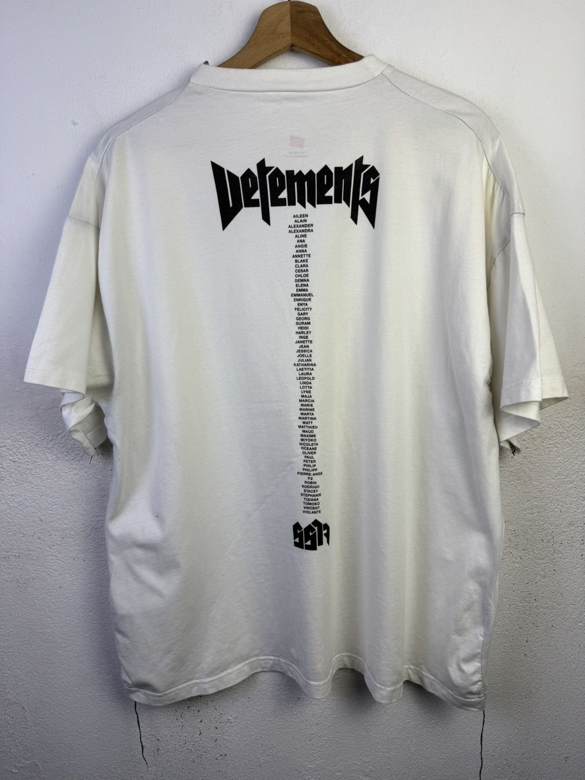 Vetements Vetements Staff White T-shirt 2017 Oversized Tee Size US S / EU 44-46 / 1 - 5 Thumbnail