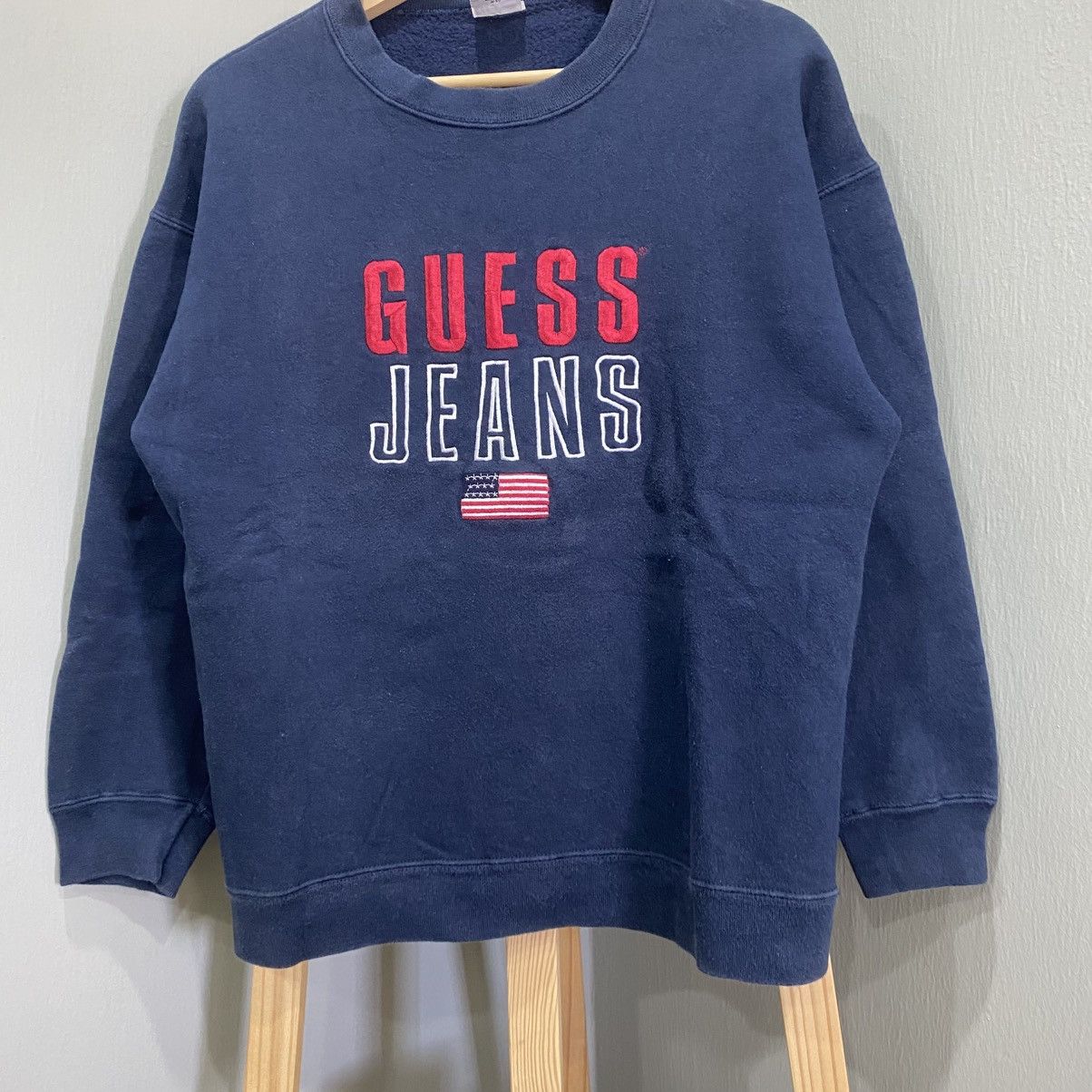 Guess Vintage 90s Guess Jeans USA Embroidered Crewneck Sweatshirt Size US S / EU 44-46 / 1 - 4 Thumbnail