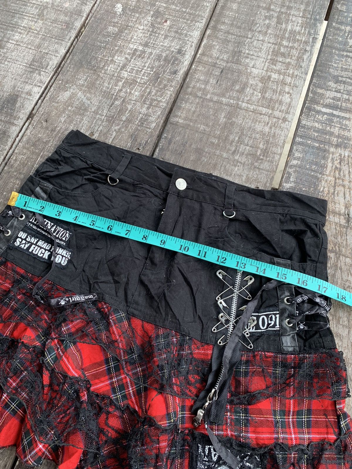 Japanese Brand Mad punk mini skirt nice design Size 31" - 14 Thumbnail