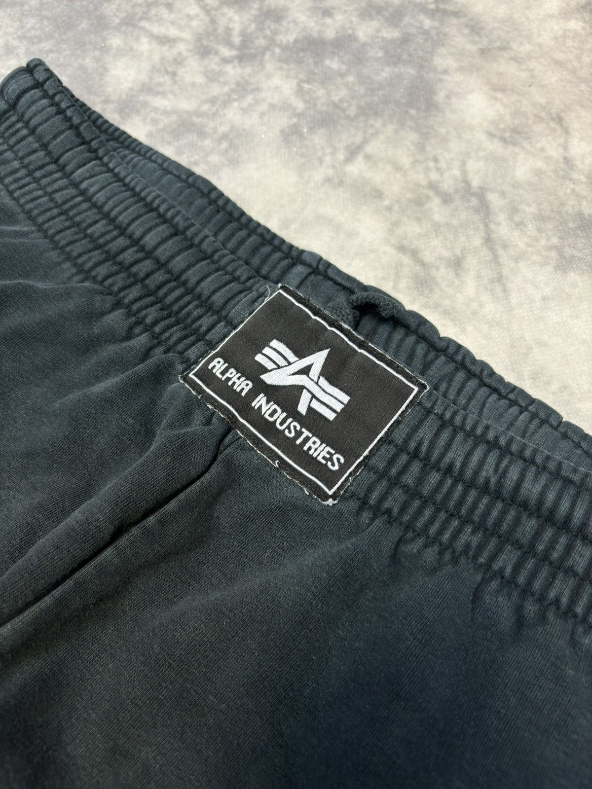 Alpha Industries × Vintage Alpha Industries 90s 00s Sweatpants Boxy Baggy Streetwear m Size US 34 / EU 50 - 5 Thumbnail