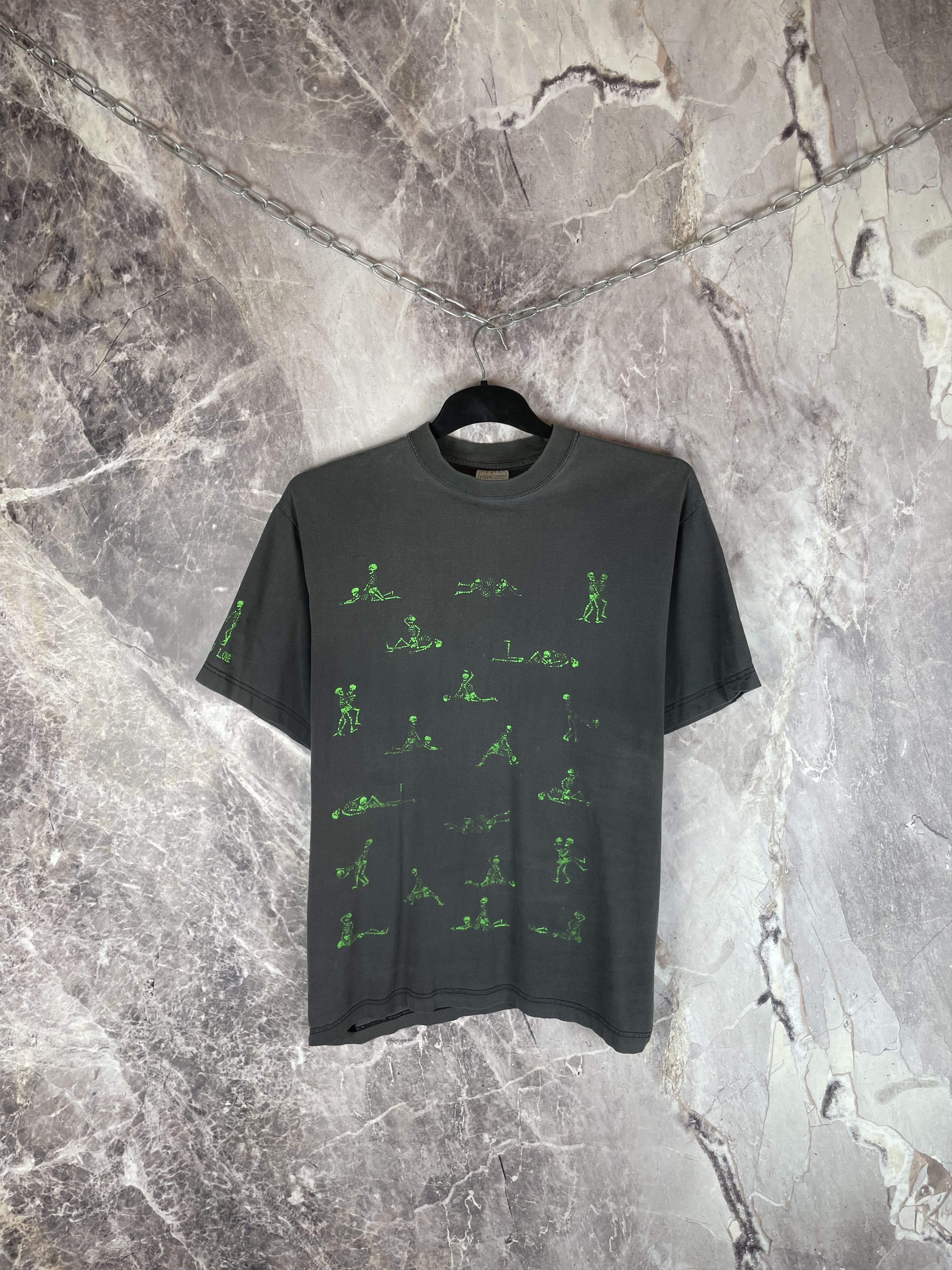 Vintage Vintage camasutra bone in love tee Size US L / EU 52-54 / 3 - 1 Thumbnail