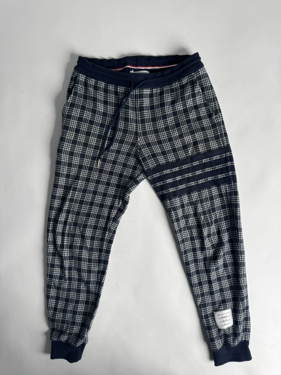 Thom Browne Thom Browne check-pattern track pants Size US 27 - 1 Thumbnail