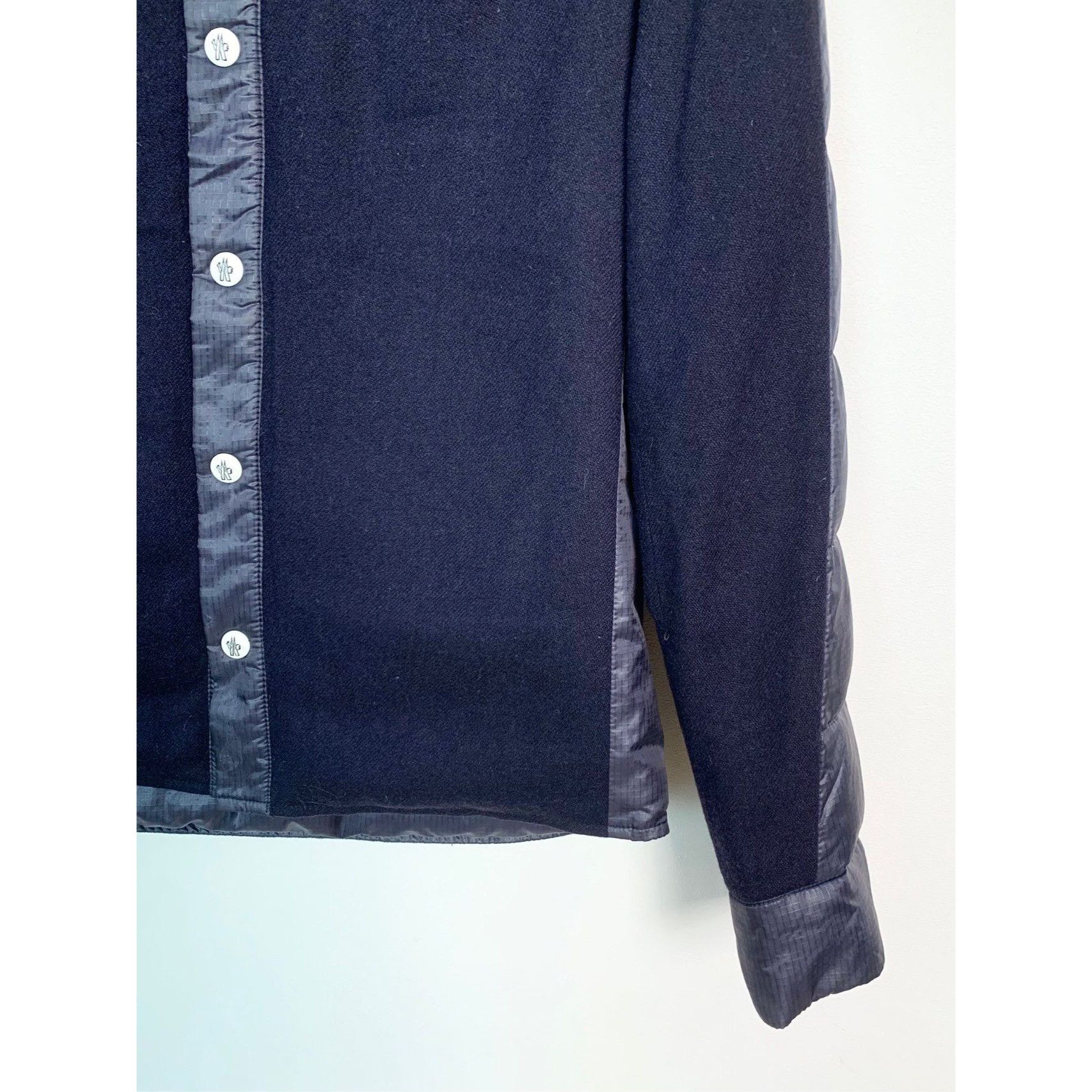 Moncler Moncler Gamme Bleu Navy Wool & Nylon Down Shirt Jacket Size Size US XS / EU 42 / 0 - 6 Thumbnail