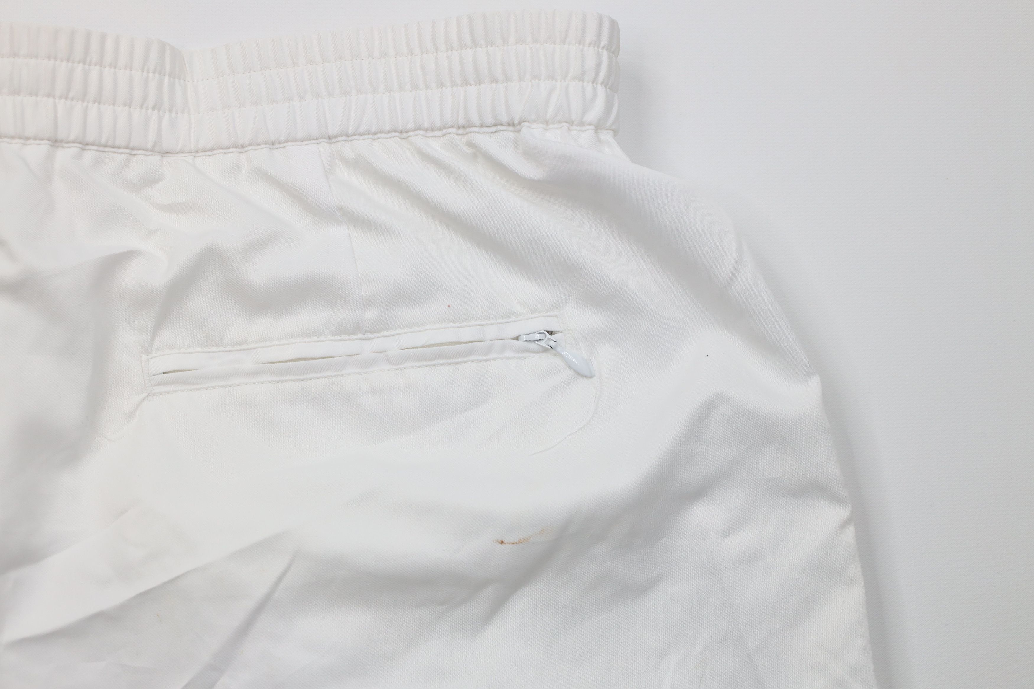 Nike Vintage 90s Nike Challenge Court Above Knee Tennis Shorts Size US 36 / EU 52 - 12 Thumbnail