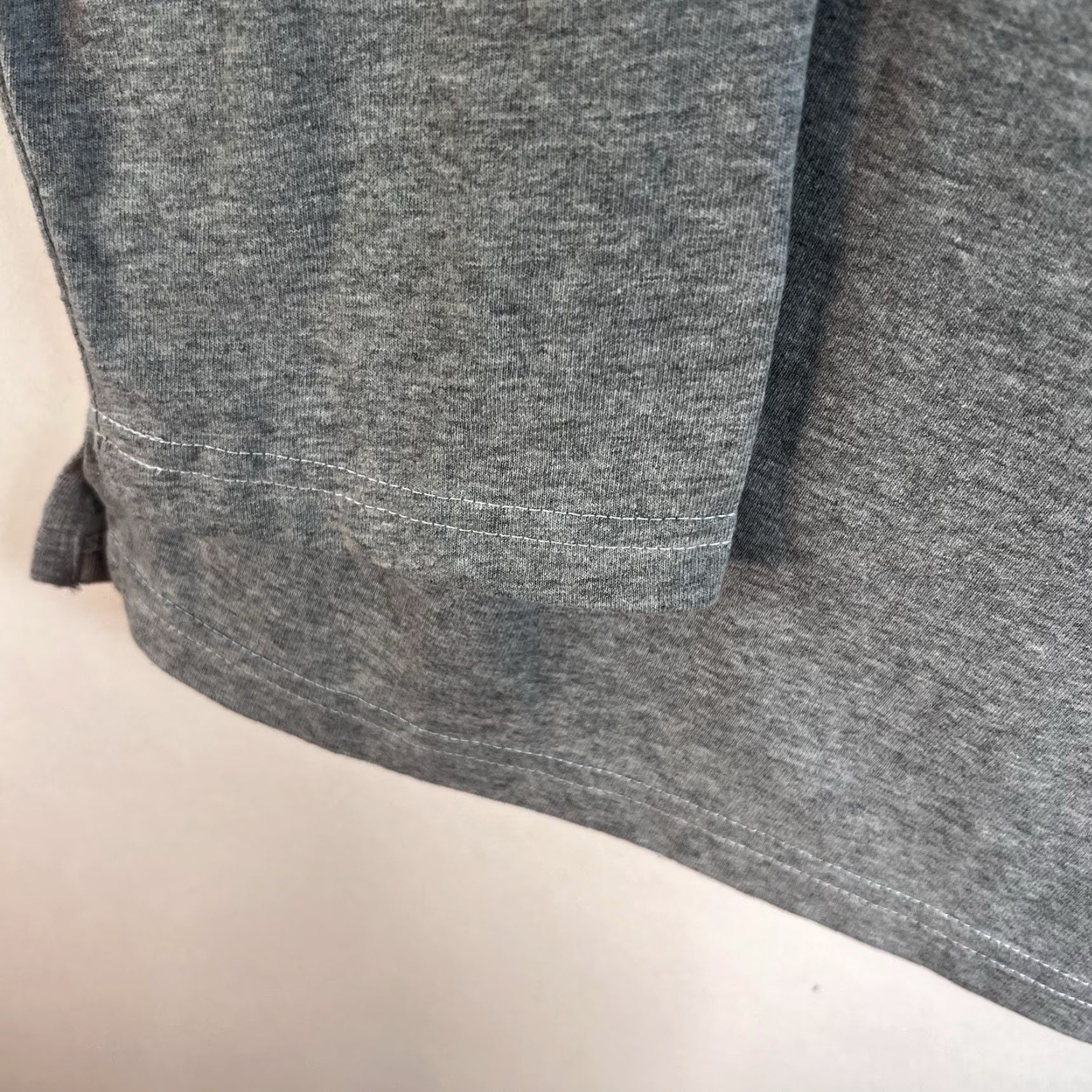 Tumi TUMI Mens T-Shirt Long Sleeve Shirt Regular Size L Gray Crew Neck Logo All Seasons Lightweight Knit Cotton Polyester Blend Size US L / EU 52-54 / 3 - 4 Thumbnail