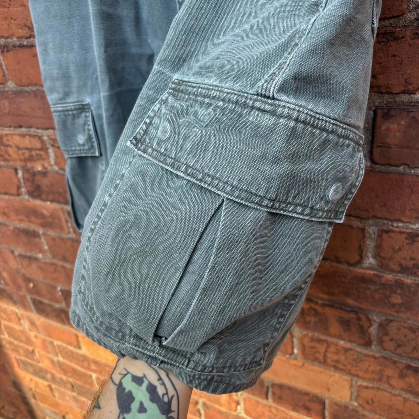 Carhartt vintage carhartt cargo jean shorts 36x9 Size US 36 / EU 52 - 3 Thumbnail