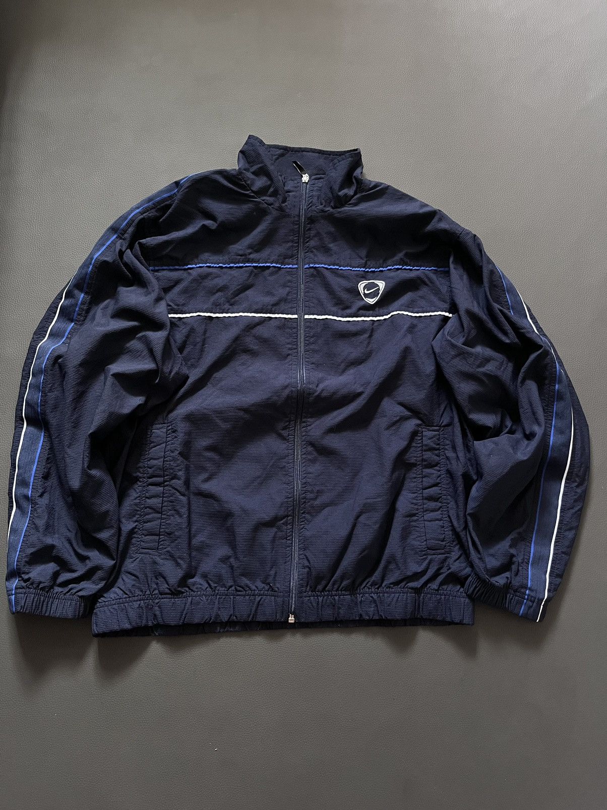 Nike Vintage Nike Team Zip Sweatshirt Y2K ACG Tn Size L Size US L / EU 52-54 / 3 - 1 Thumbnail