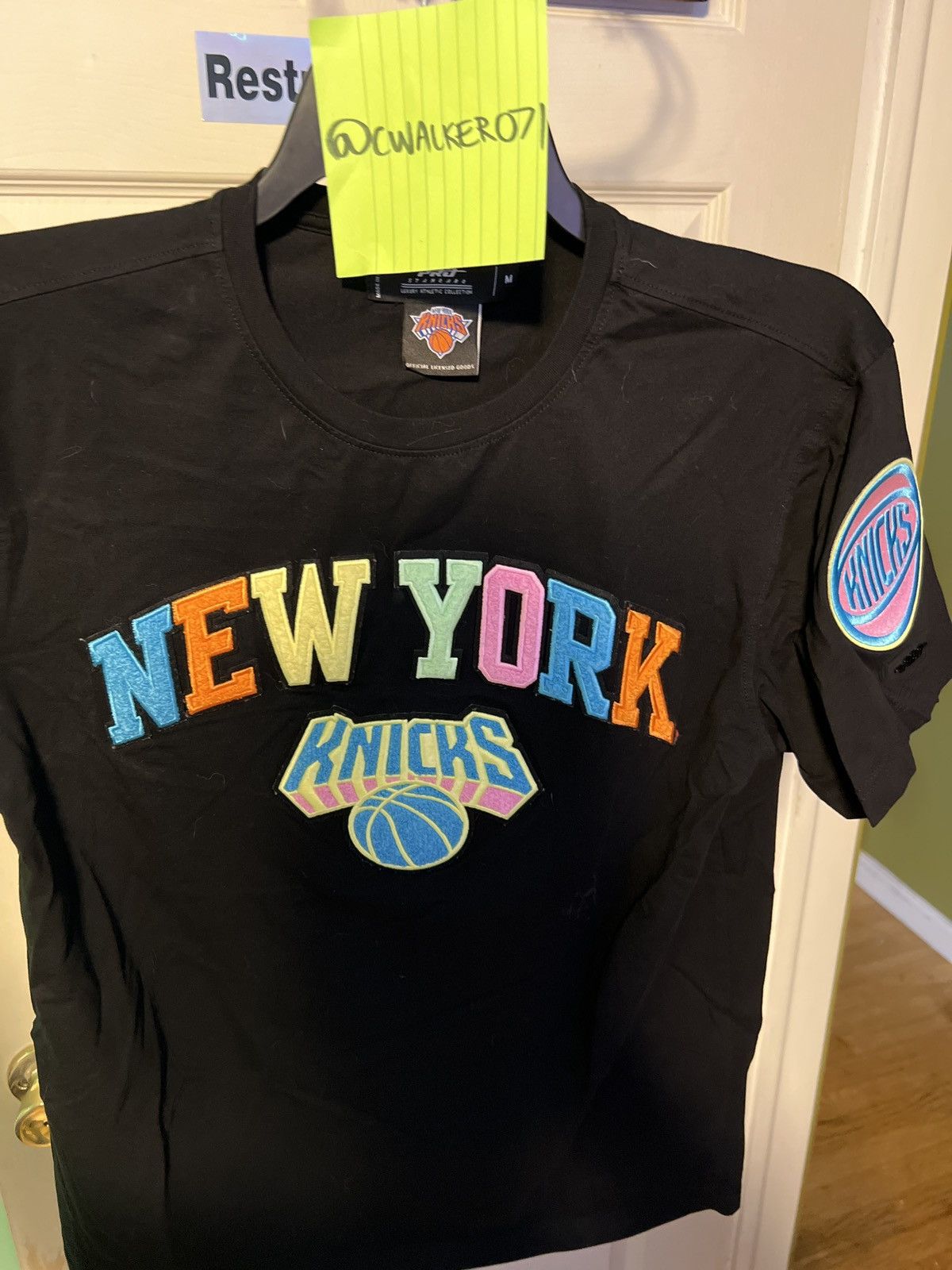Pro Standard NY knicks colorful tee Size US M / EU 48-50 / 2 - 4 Thumbnail