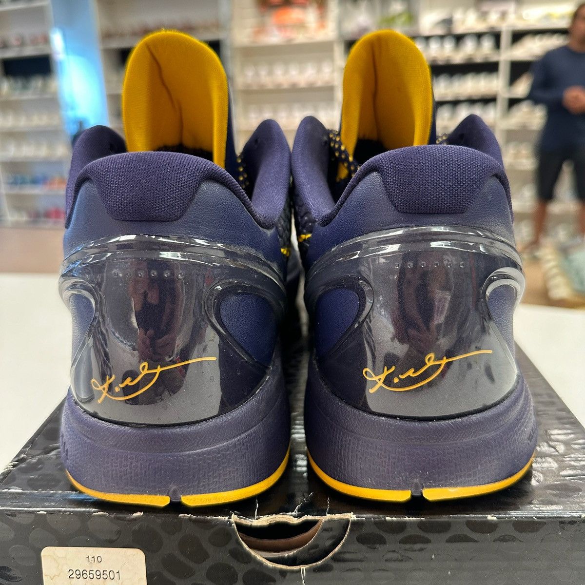 Nike Size 13 - Nike Zoom Kobe 6 VI Imperial Purple Size US 13 / EU 46 - 4 Thumbnail