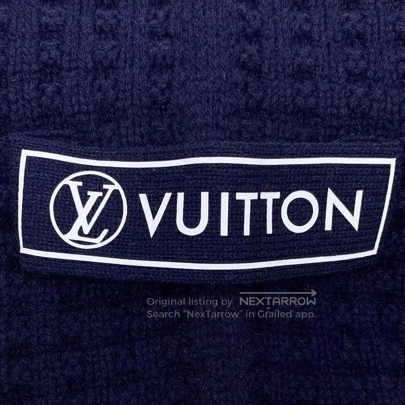 Louis Vuitton Louis Vuitton 24 Dark Blue Badge Sheep Wool Crew Neck Shor Size S / US 4 / IT 40 - 6 Thumbnail