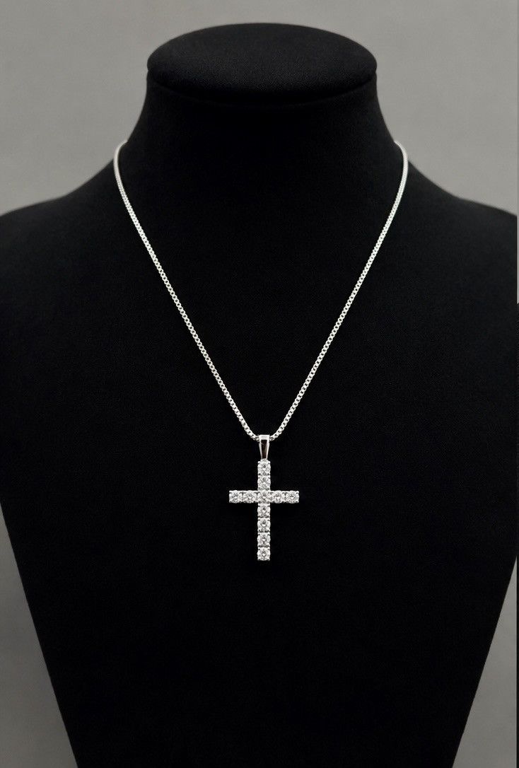 Other Women's Moissanite Cross Necklace Size ONE SIZE - 1 Thumbnail