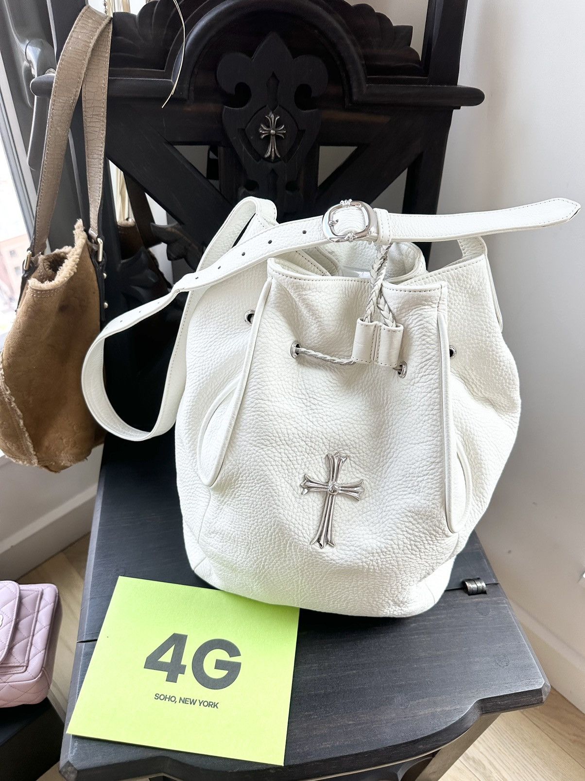 Chrome Hearts CHROME HEARTS XL LARGE WHITE LEAHER HIPPIE TRAVEL BAG Size ONE SIZE - 1 Thumbnail