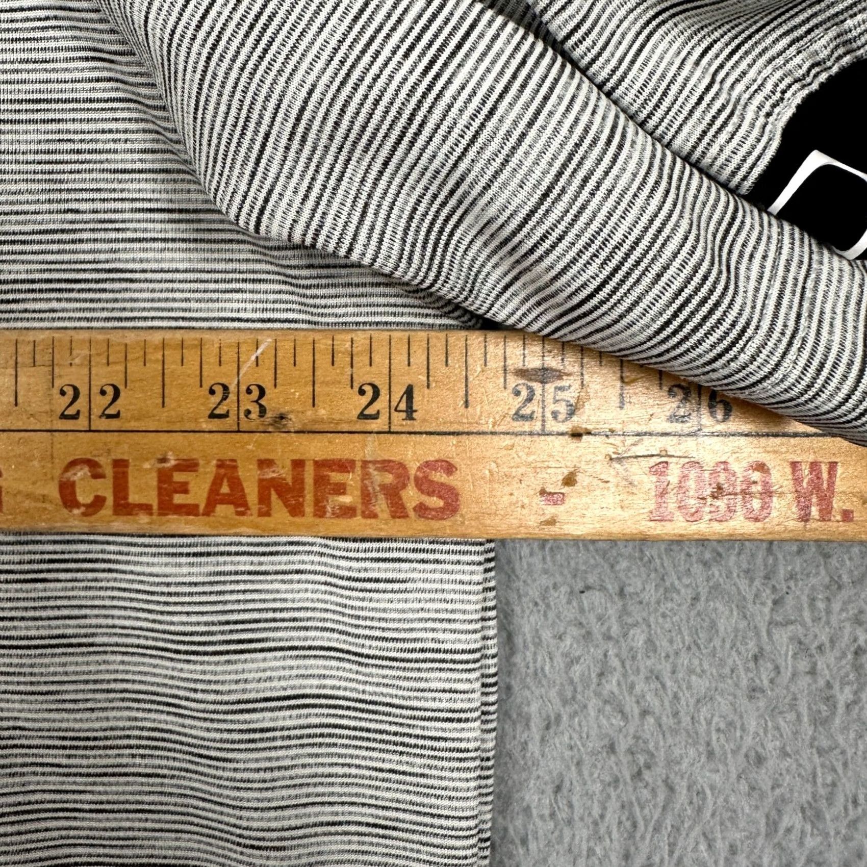 Oakley VINTAGE? No. (Cannot include N/A) Size US XXL / EU 58 / 5 - 6 Thumbnail