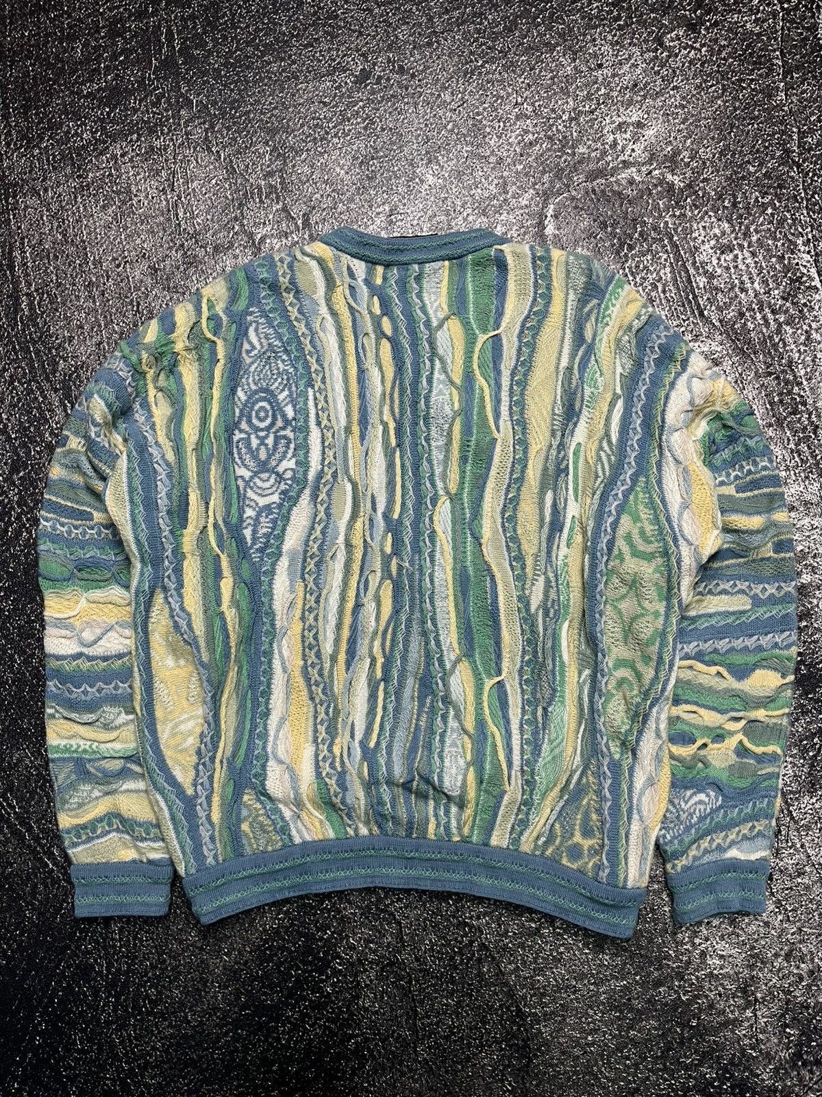Coogi Vintage Coogi Sweater Rare Size US S / EU 44-46 / 1 - 4 Thumbnail