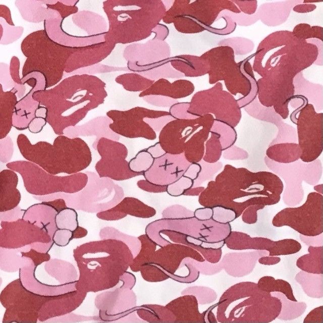 Bape × Kaws BAPE × KAWS Bendy ABC Camo Pink Sweat Shorts NIGO ★size M Size US 32 / EU 48 - 3 Thumbnail