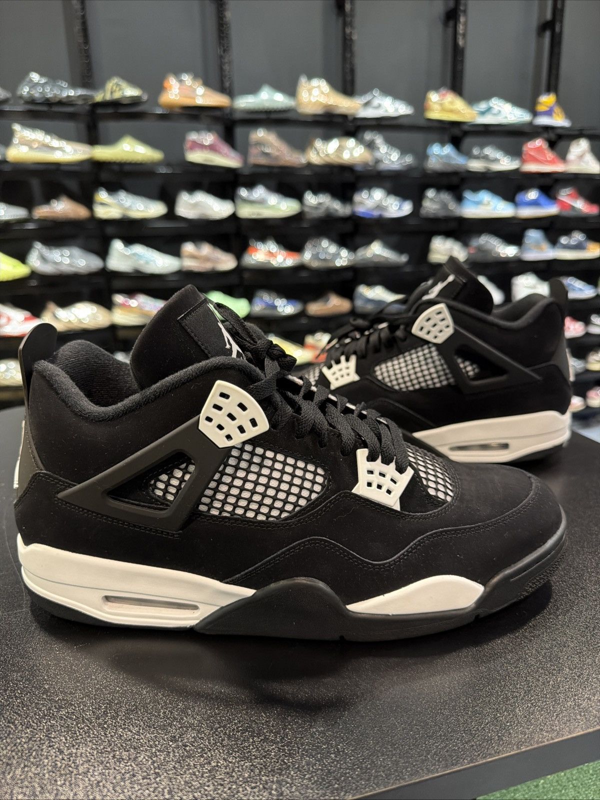 Jordan Brand Nike Air Jordan 4 Retro White Thunder Size 13  display picture 3