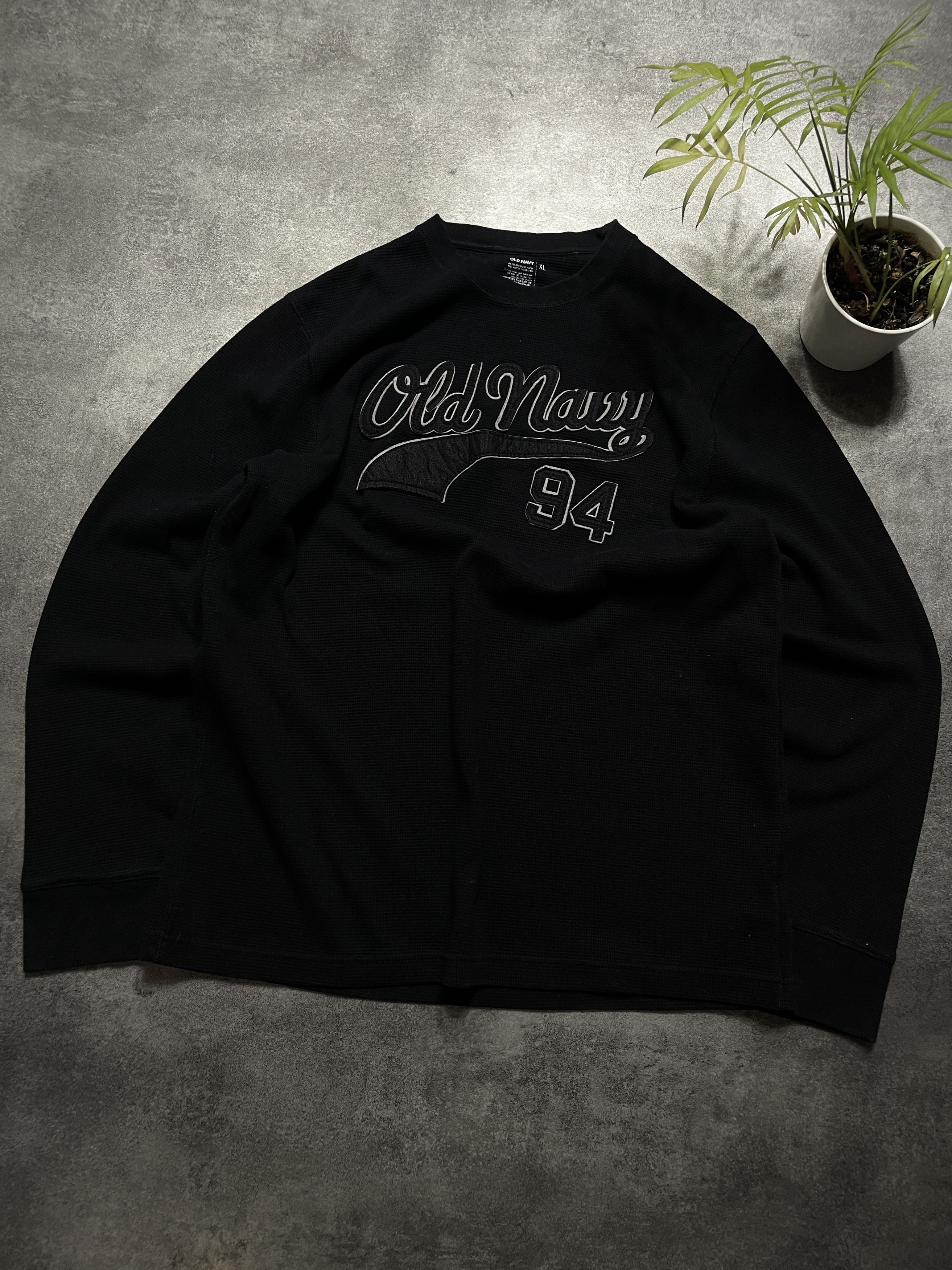 Old Navy RARE Old Navy Black Spellout Sweatshirt Crewneck Size US XL / EU 56 / 4 - 1 Thumbnail