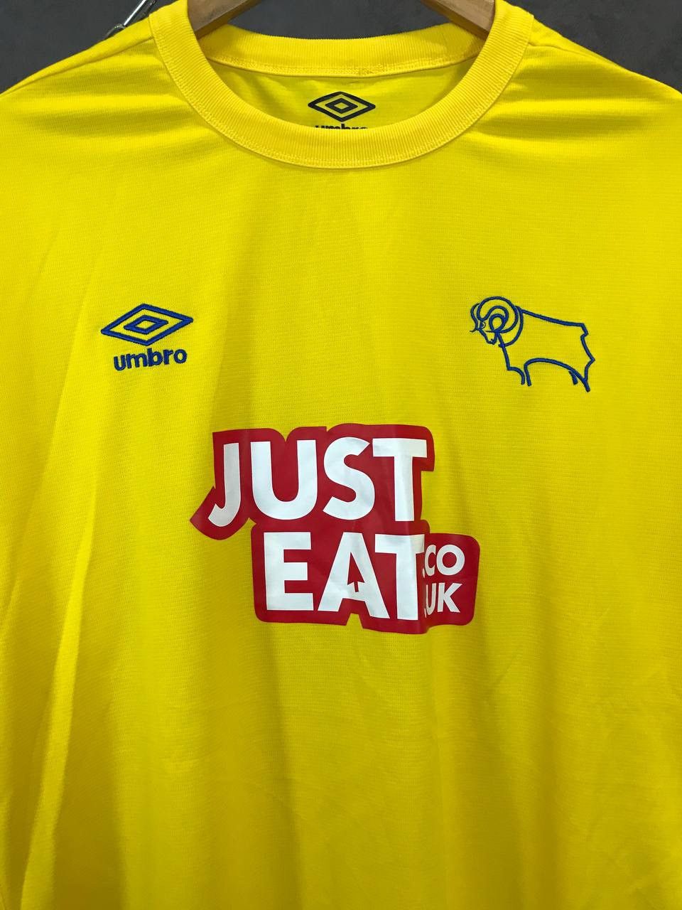 Umbro Derby County soccer jersey sportswear Umbro tee Size US XXL / EU 58 / 5 - 2 Thumbnail