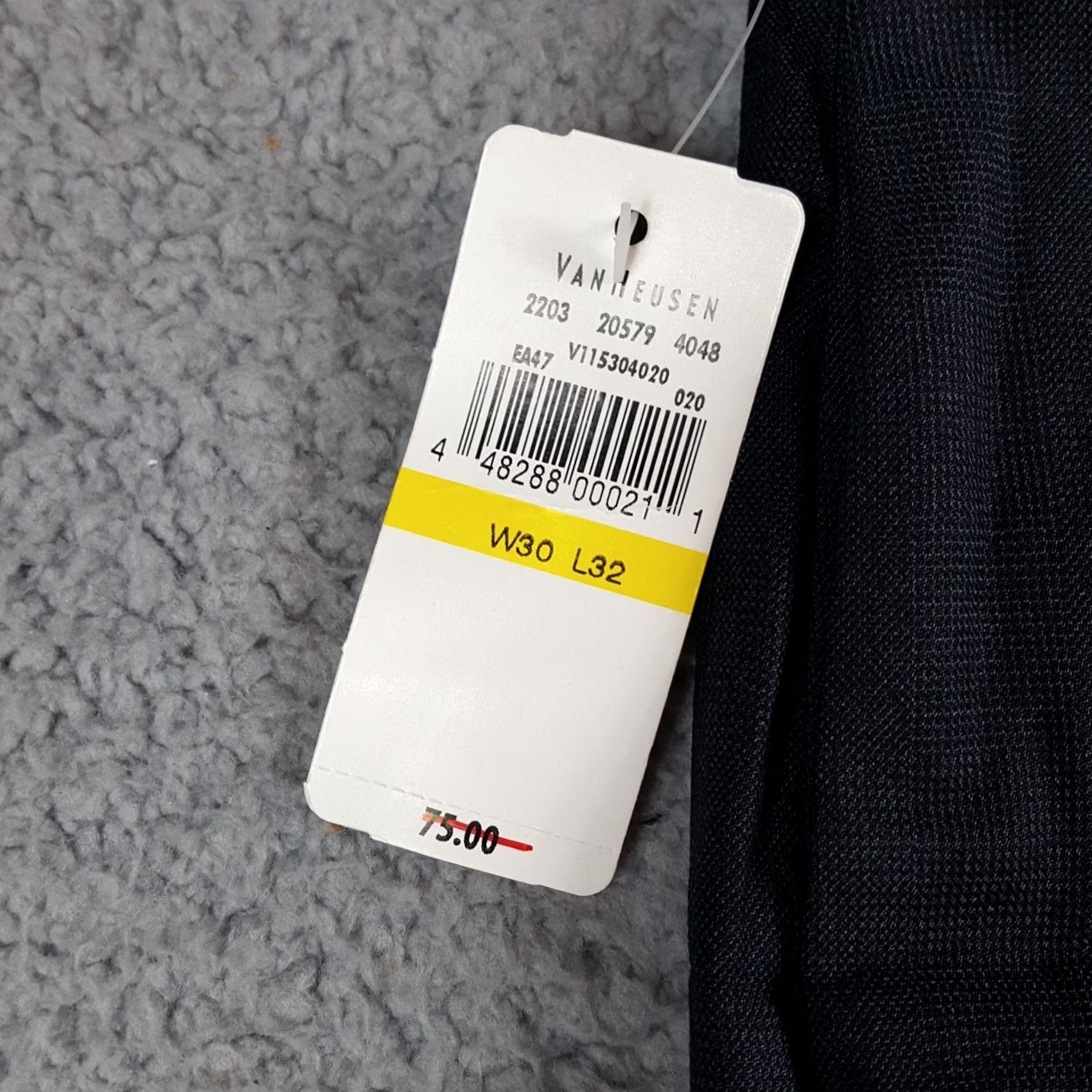 Van Heusen VINTAGE Van Heusen Dress Pants Mens Straight Roofline Gray Herringbone 30x32 Breathable Relaxed 90s Preppy 5Parks Size US 30 / EU 46 - 4 Thumbnail