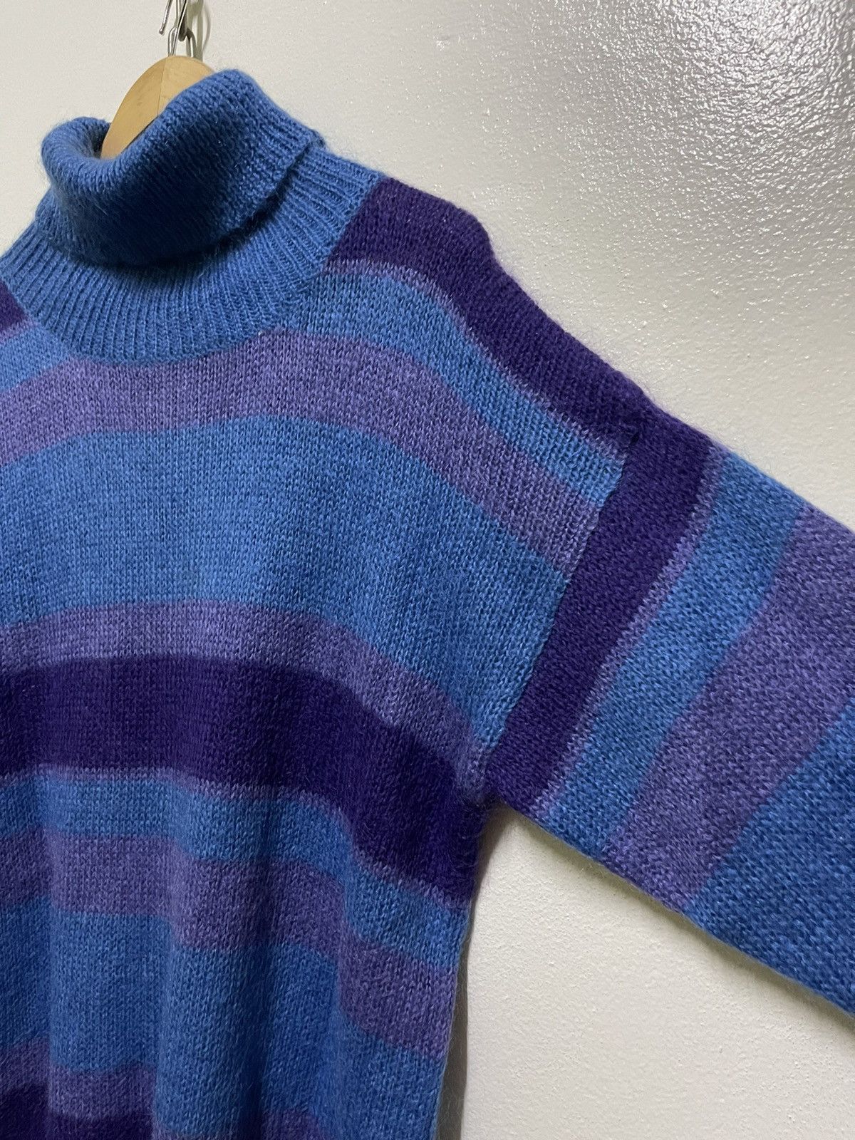 Abercrombie & Fitch × Vintage Abercrombie & Fitch Jumper Striped Mohair Size L / US 10 / IT 46 - 4 Thumbnail