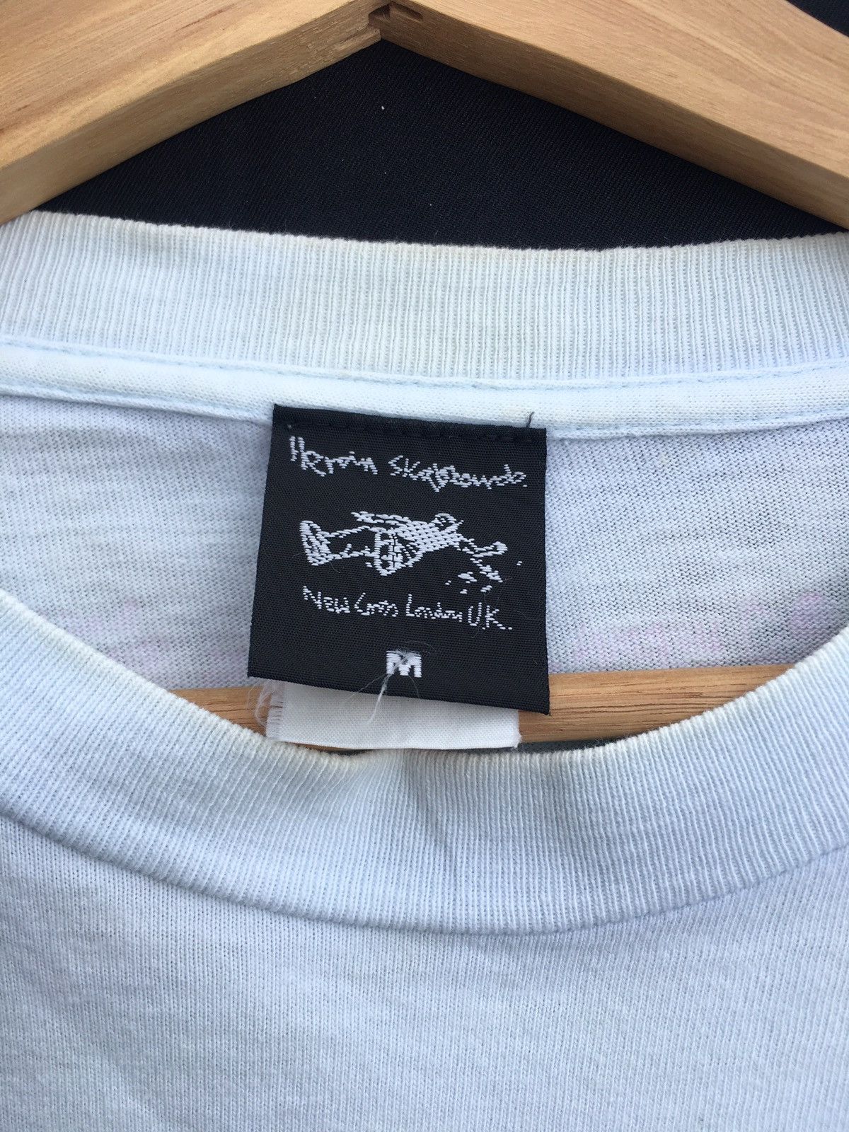 Hook-Ups Rare Vintage HEROIN Skateboard Rock is King Tshirt Size US M / EU 48-50 / 2 - 9 Thumbnail