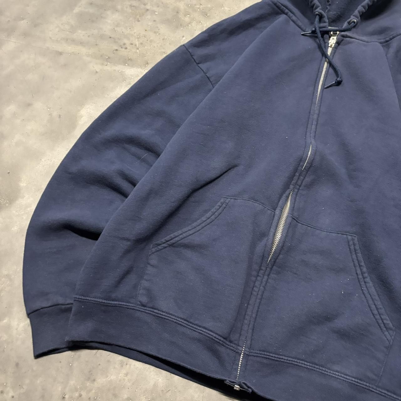 Japanese Brand × Vintage Crazy Vintage Y2K/2000s Navy Blue Blank Russell Style Essential Zip Up Hoodie! Size US L / EU 52-54 / 3 - 3 Thumbnail