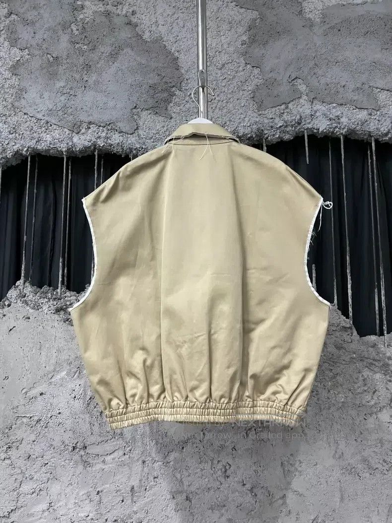 Miu Miu Miu Miu 36 Khaki damaged vest coat Size US S / EU 44-46 / 1 - 2 Thumbnail