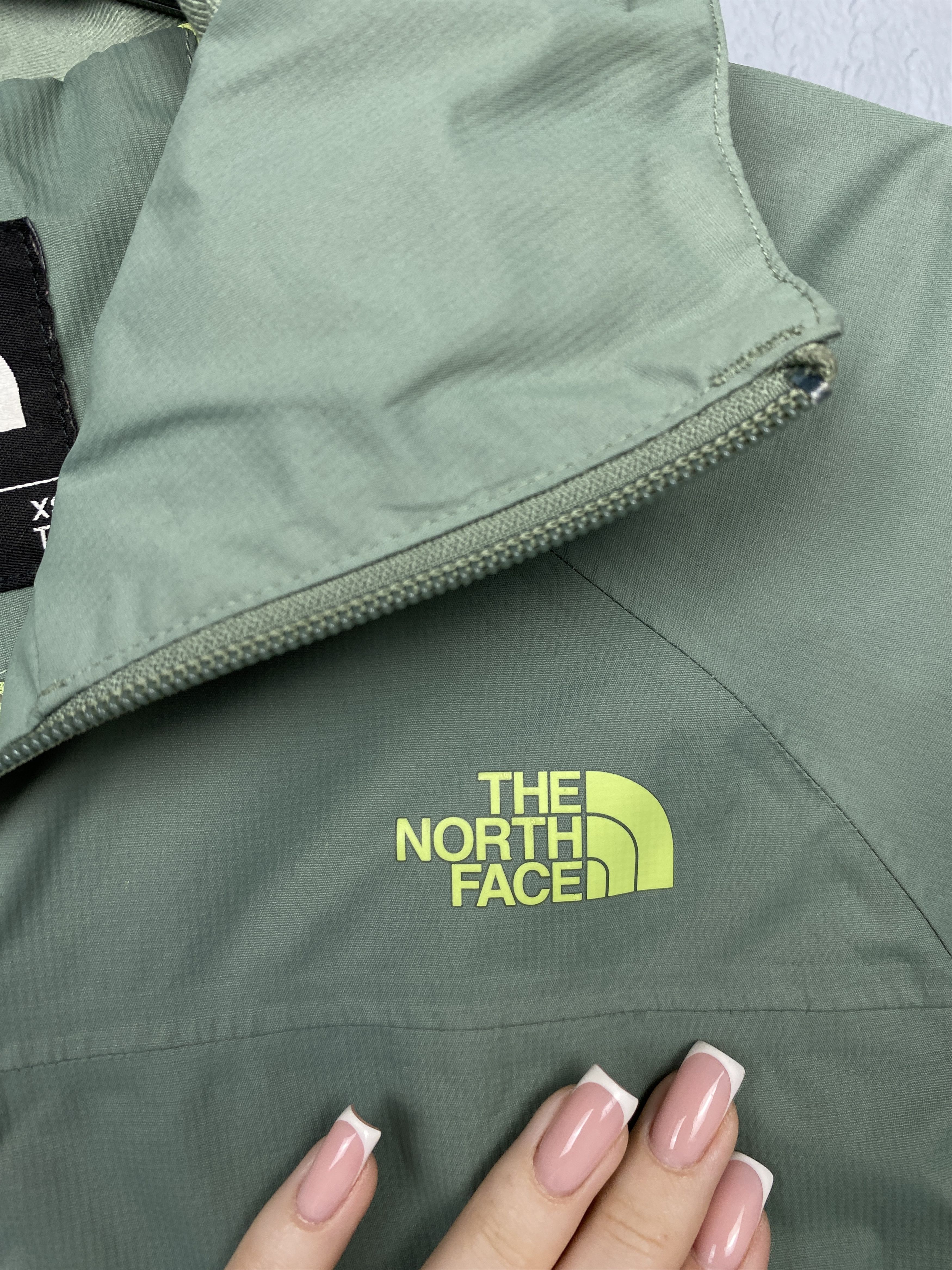 The North Face The North Face Womens Dryvent Jacket Size XS / US 0-2 / IT 36-38 - 3 Thumbnail